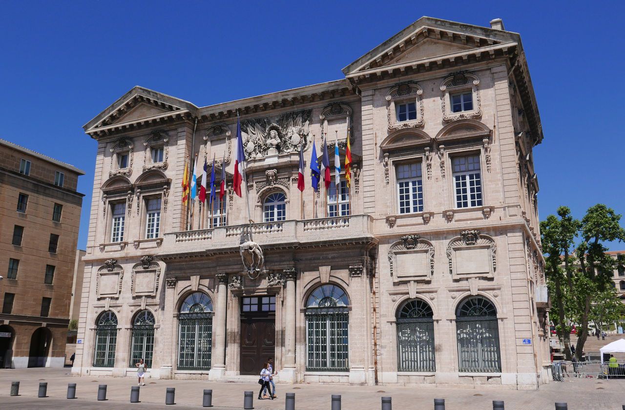 <b></b> L’Hôtel de Ville de Marseille.