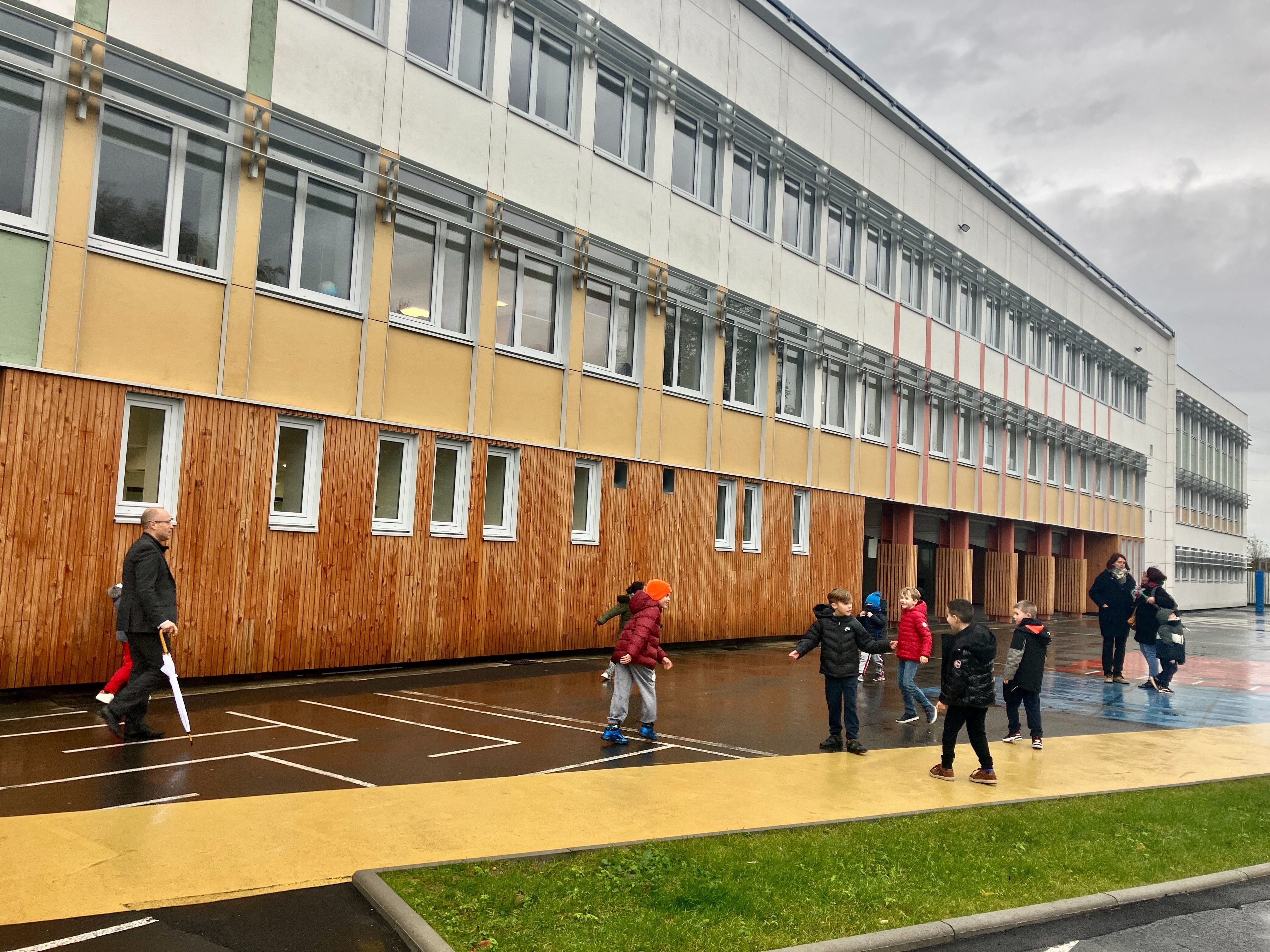 À Raismes (Nord), mardi 14 novembre. La rénovation de l'école Anne-Godeau a coûté au total 6,9 millions d'euros. LP/Clémence de Blasi