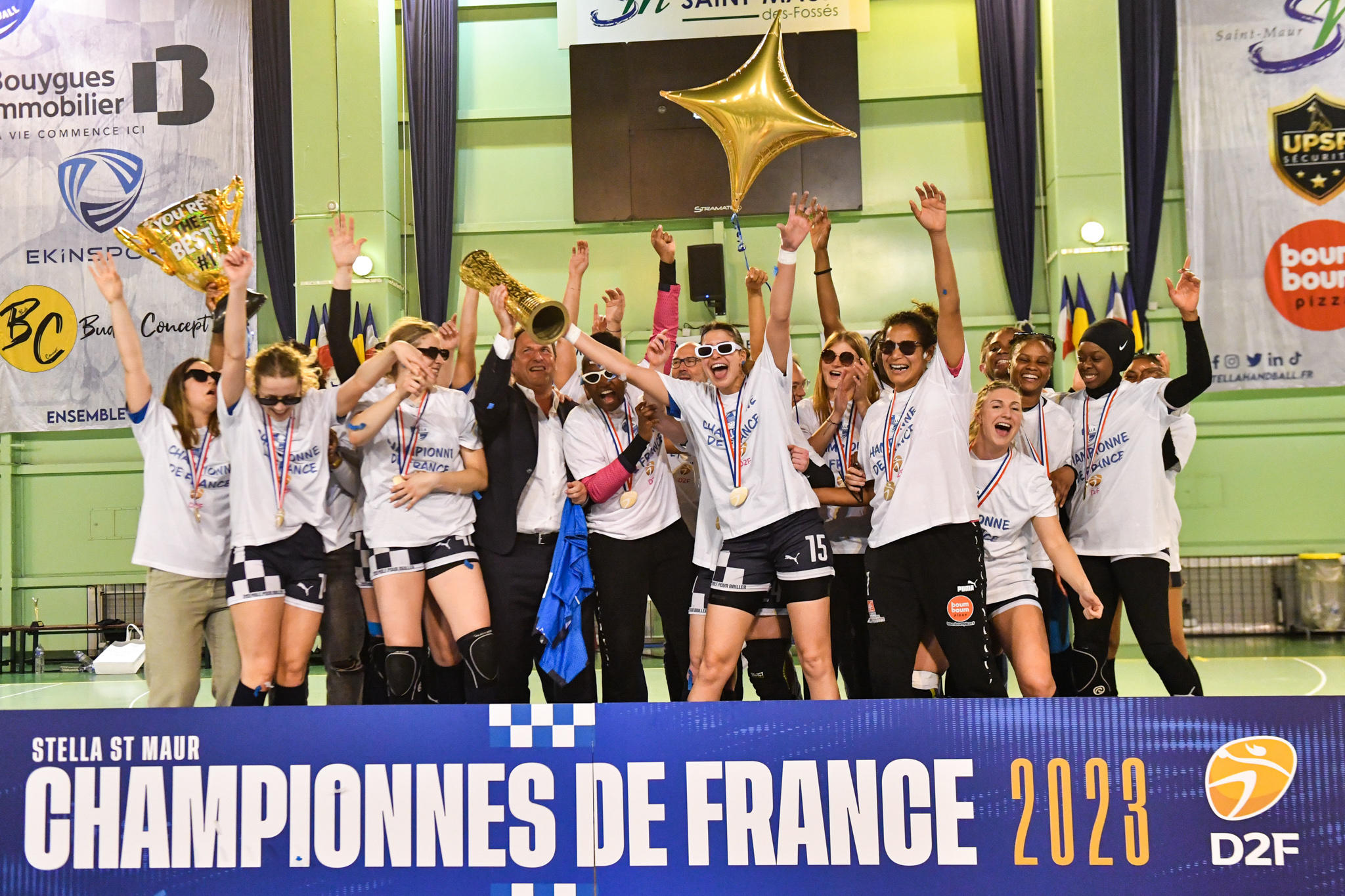 Les championnes de France de 2e division ont fêté leur titre à domicile à Saint-Maur, le 19 mai. Icon Sport/Daniel Derajinski