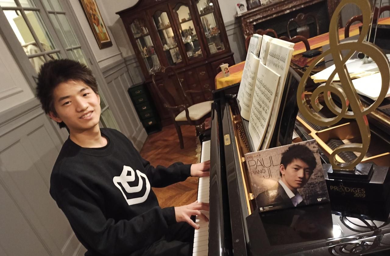<b></b> Paris (XVIe), mardi 5 janvier. Paul Ji, pianiste prodige de 17 ans, a sorti son premier album après avoir remporté l’émission « Prodiges » sur France 2. 