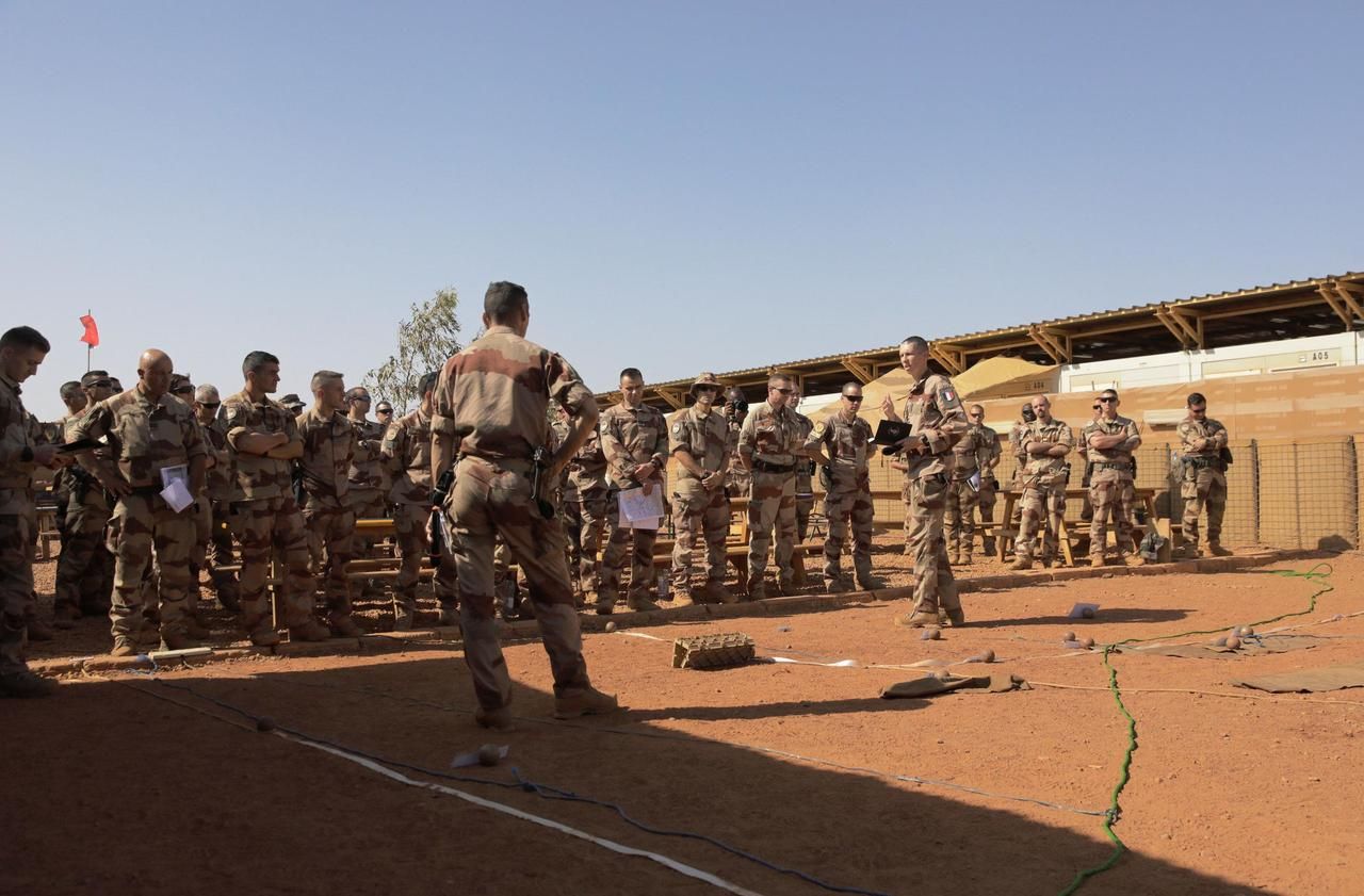 Mali L Armée Française Se Rend Sur Les Lieux De Sa Frappe Controversée Le Parisien