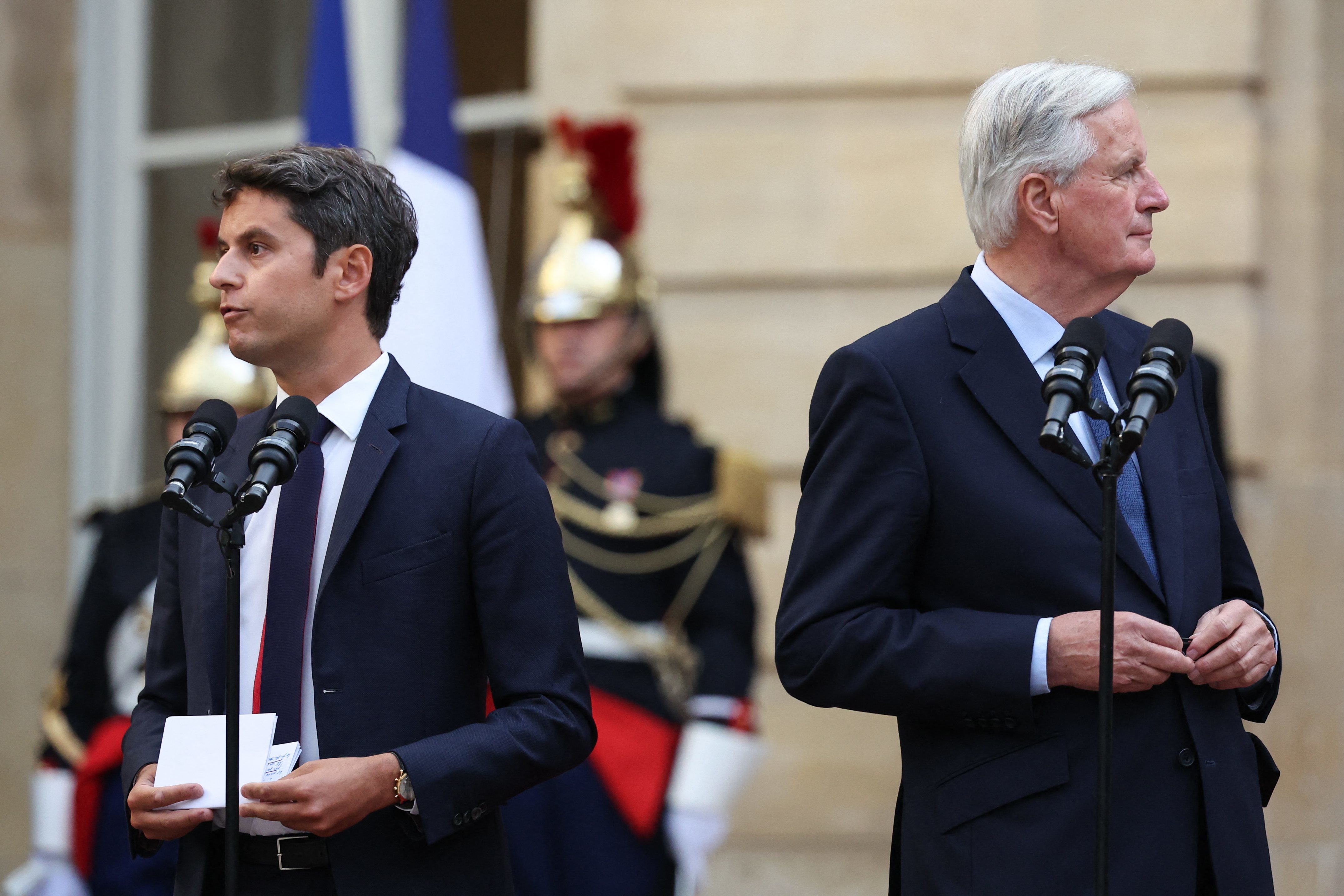 La tension est encore montée d'un cran entre Gabriel Attal et Michel Barnier, dont la passation de pouvoir, le 5 septembre, avait déjà donné lieu à des échanges acides. MAXPPP/EPA/Mohammed Badra