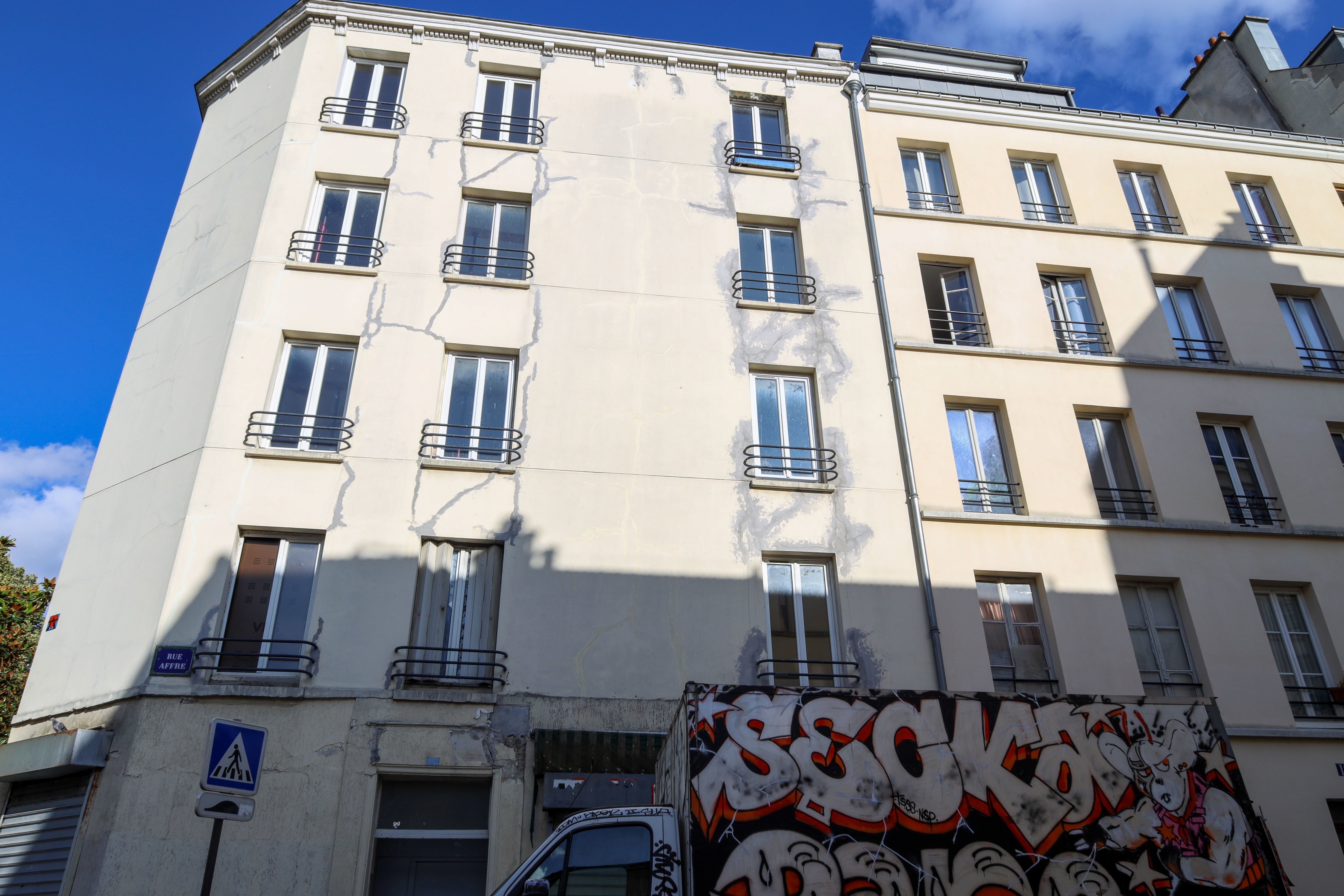 Paris, quartier de la Goutte d'Or, vendredi 22 septembre. Le XVIIIe est l'arrondissement qui compte le plus d'immeubles fragilisés dans la capitale. LP/Emma Oliveras