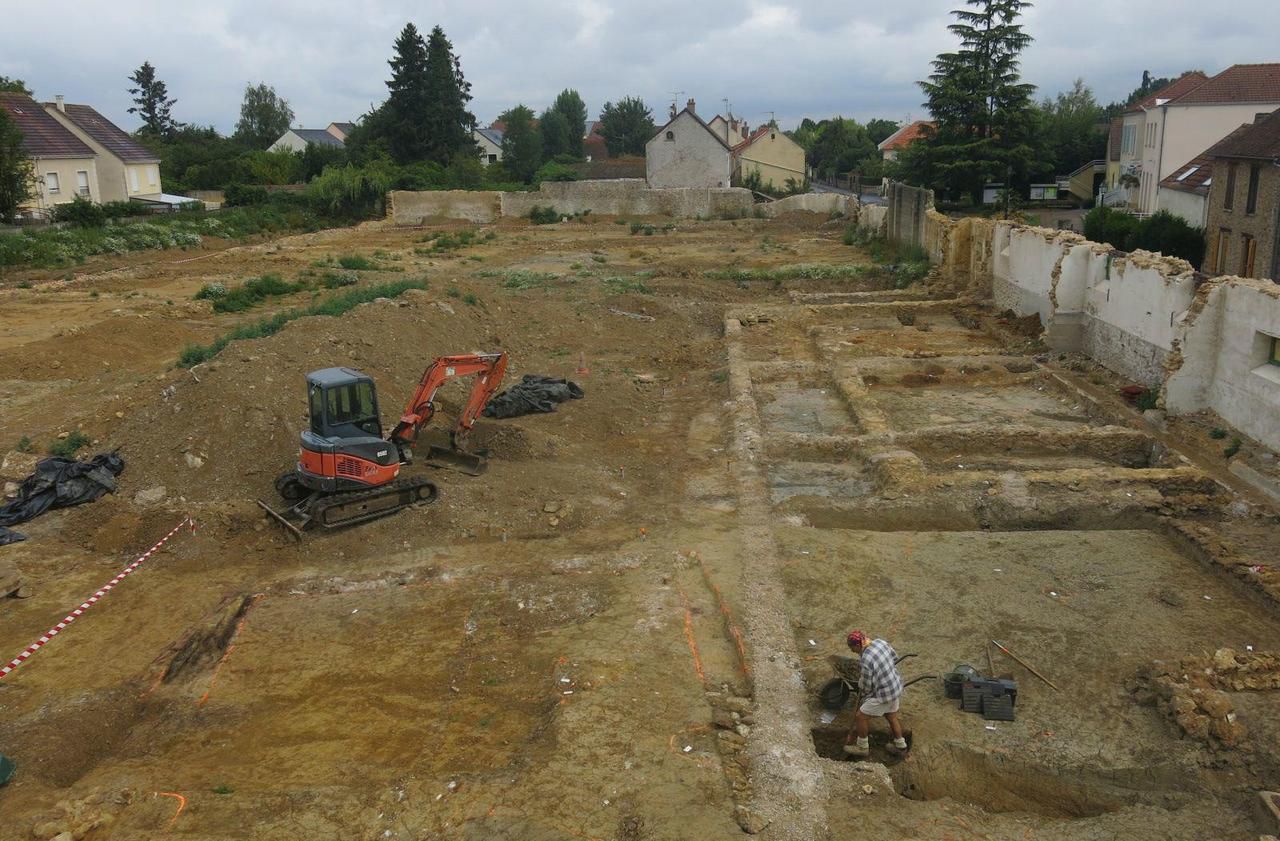 <b></b> Serris, le 16 juillet 2020. Le site de la ferme d’Amilly fait l’objet jusqu’à la fin juillet d’un chantier de fouilles préventives, avant le lancement d’un programme immobilier.