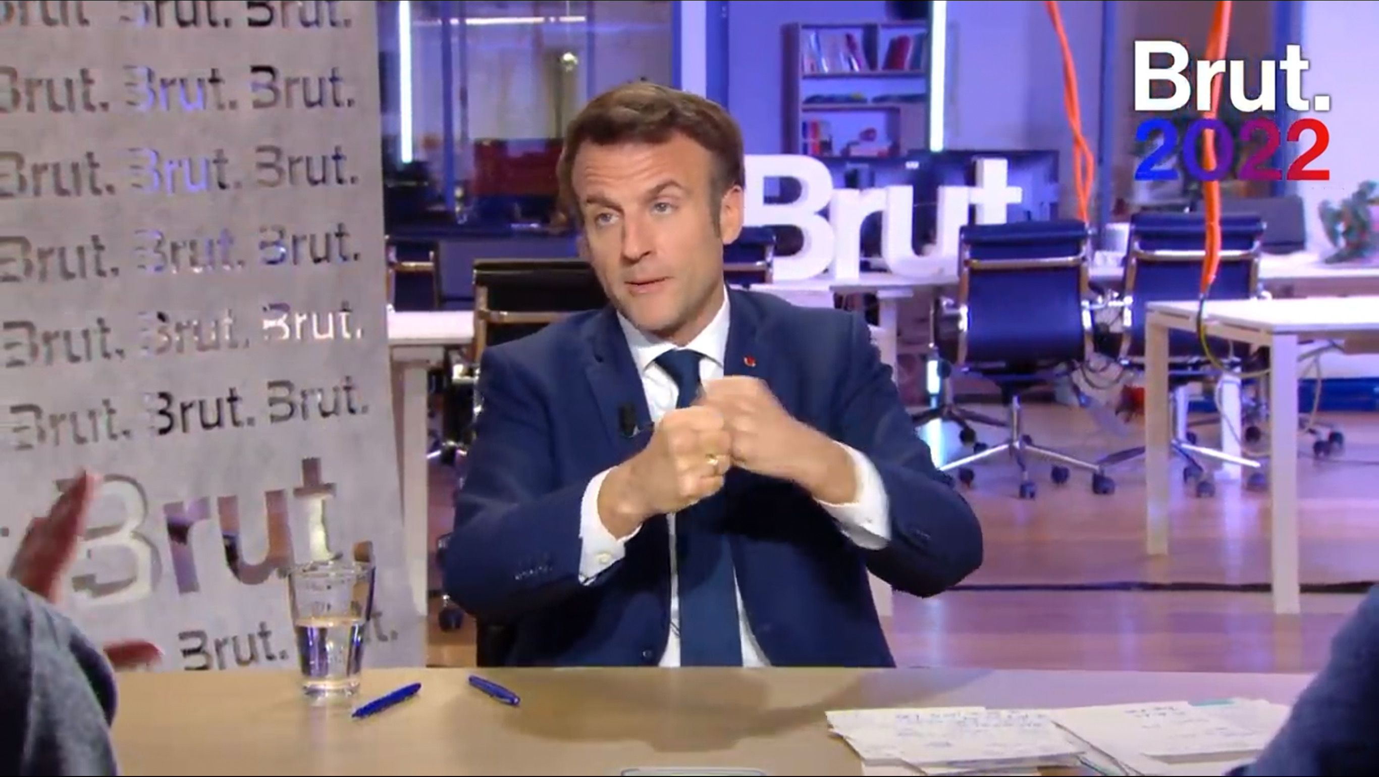 Emmanuel Macron est l'invité du média en ligne Brut. Capture écran/Brut