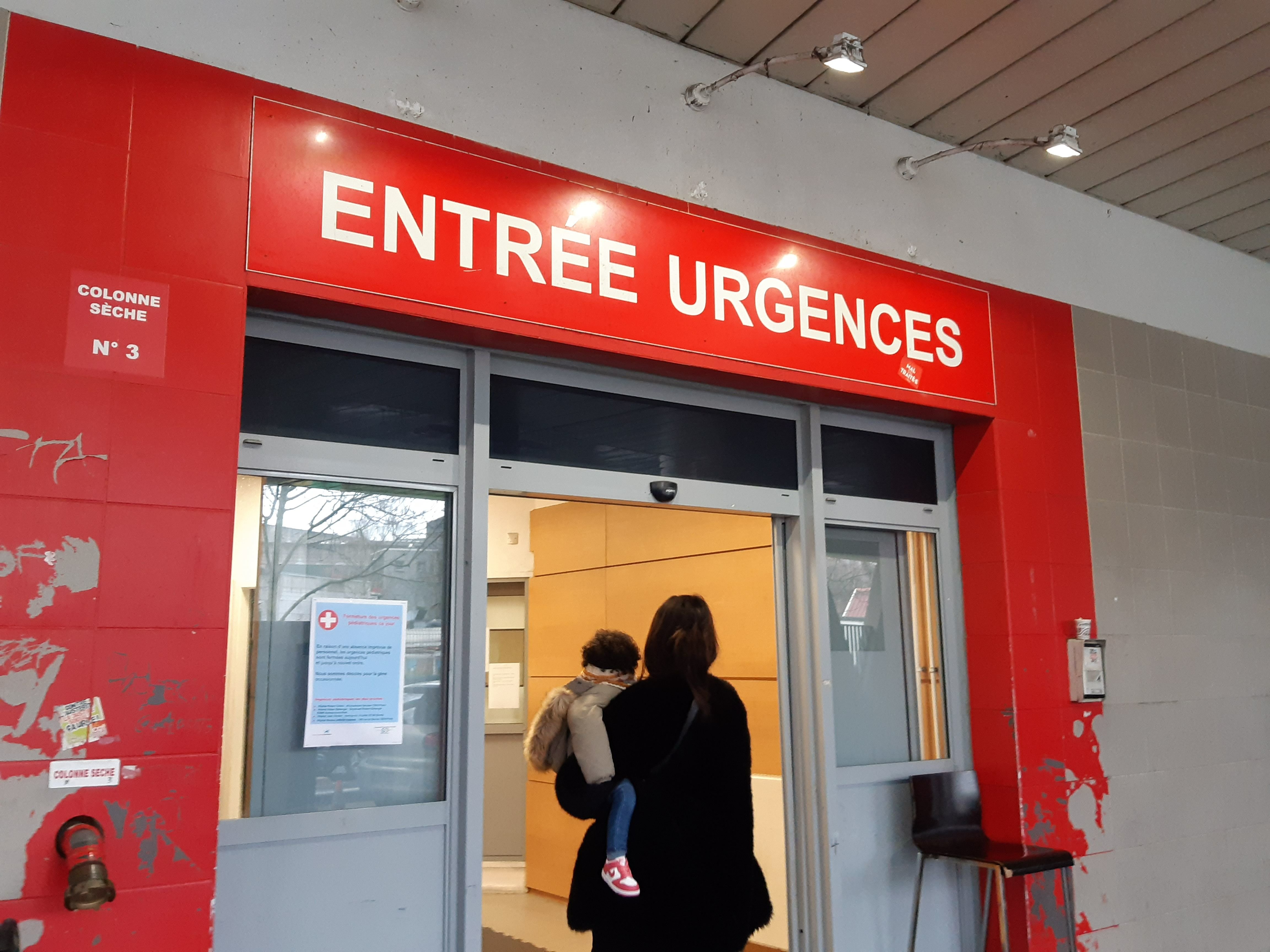 Saint-Denis (Seine-Saint-Denis), ce mardi. Les urgences pédiatriques de l'hôpital Delafontaine sont fermées depuis ce lundi matin, indiquent des panneaux à l'entrée. LP/E.M.