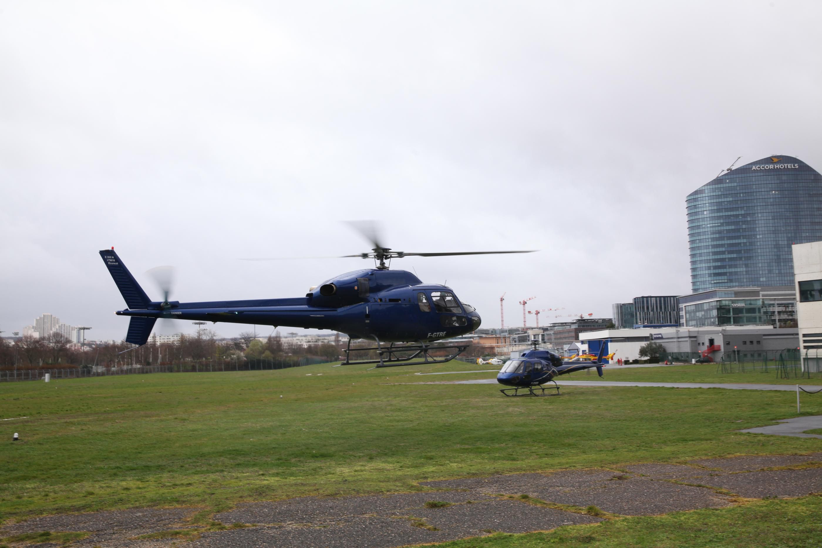 L'héliport de Paris-Issy-les-Moulineaux accueille de nombreux vols d'hélicoptères chaque jour, occasionnant des nuisances pour les riverains. LP/Olivier Boitet