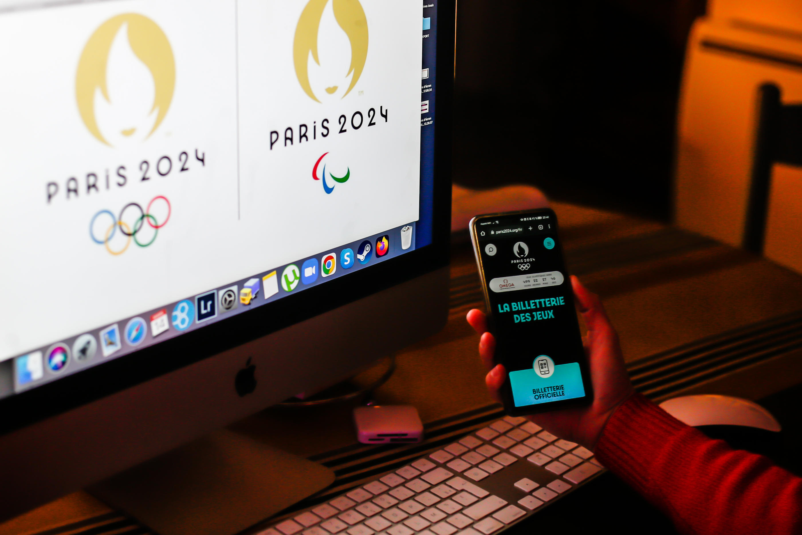 « Nous vous rappelons que Paris 2024 n’émet aucun billet papier pour les sessions des Jeux olympiques et paralympiques de Paris 2024 », souligne la DGCCRF. Johnny Fidelin/Icon Sport