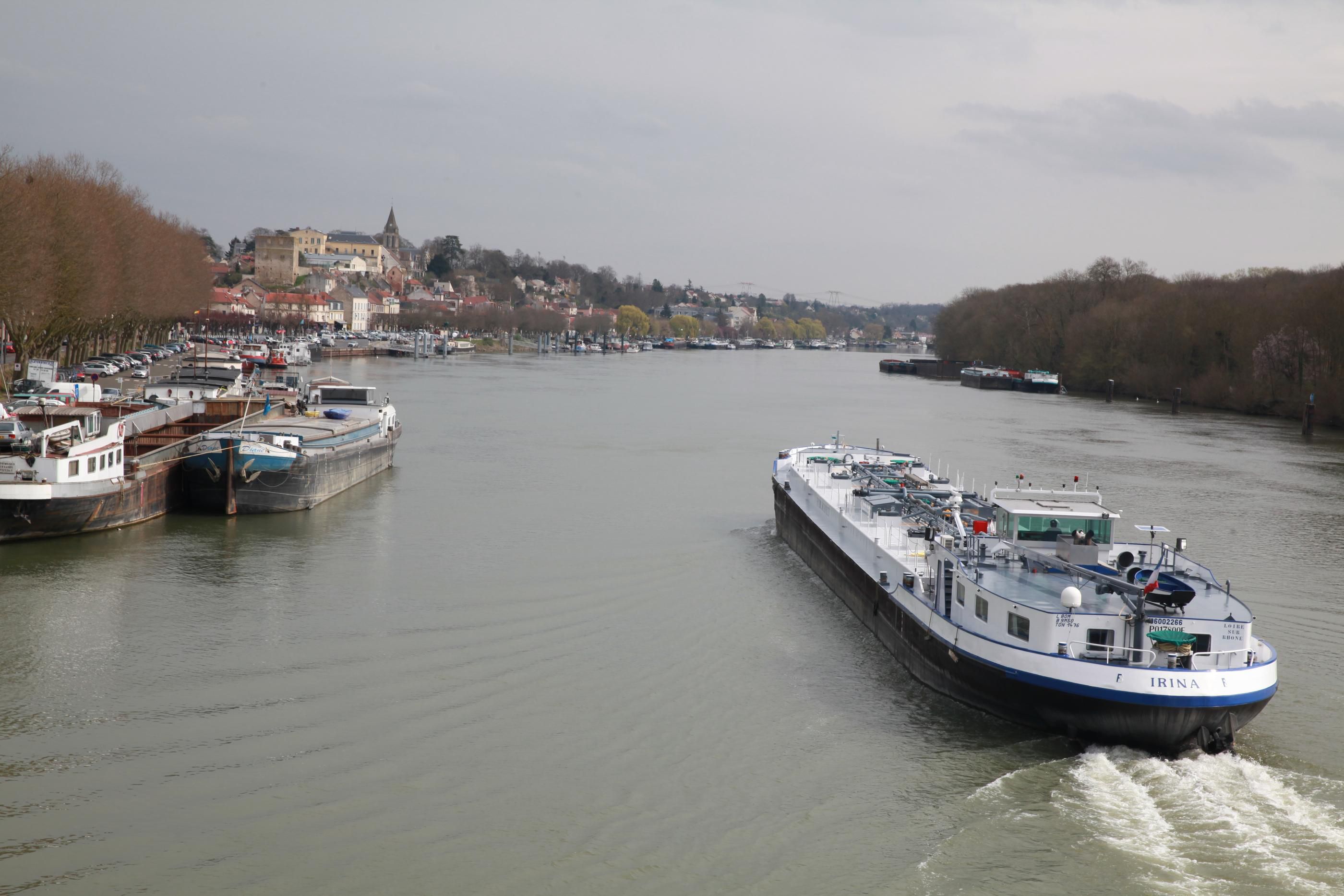 Conflans-Sainte-Honorine (Yvelines). Les rejets ont cessé, depuis, mais le maire veut «savoir ce qui s'est passé et connaître les causes exactes» de cet épisode de pollution de la Seine (Archives). LP/Olivier Boitet