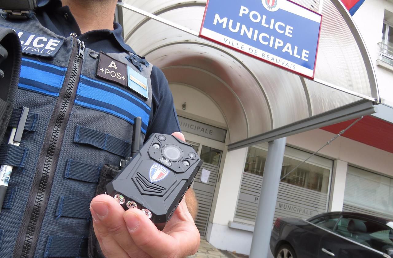Equipée depuis 2017 de ces caméras, la police municipale de Beauvais est la mieux équipée de l'Oise, avec 53 policiers disposant chacun d'un appareil (Archives). LP/F.C.