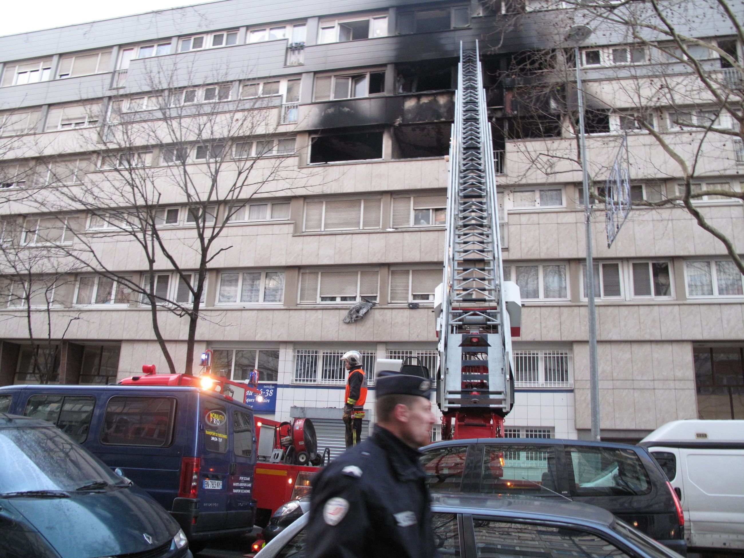 Un père, une mère et leurs trois enfants ont péri dans l'incendie, dans la nuit du 1er au 2 janvier 2013 à Gennevilliers. DR.