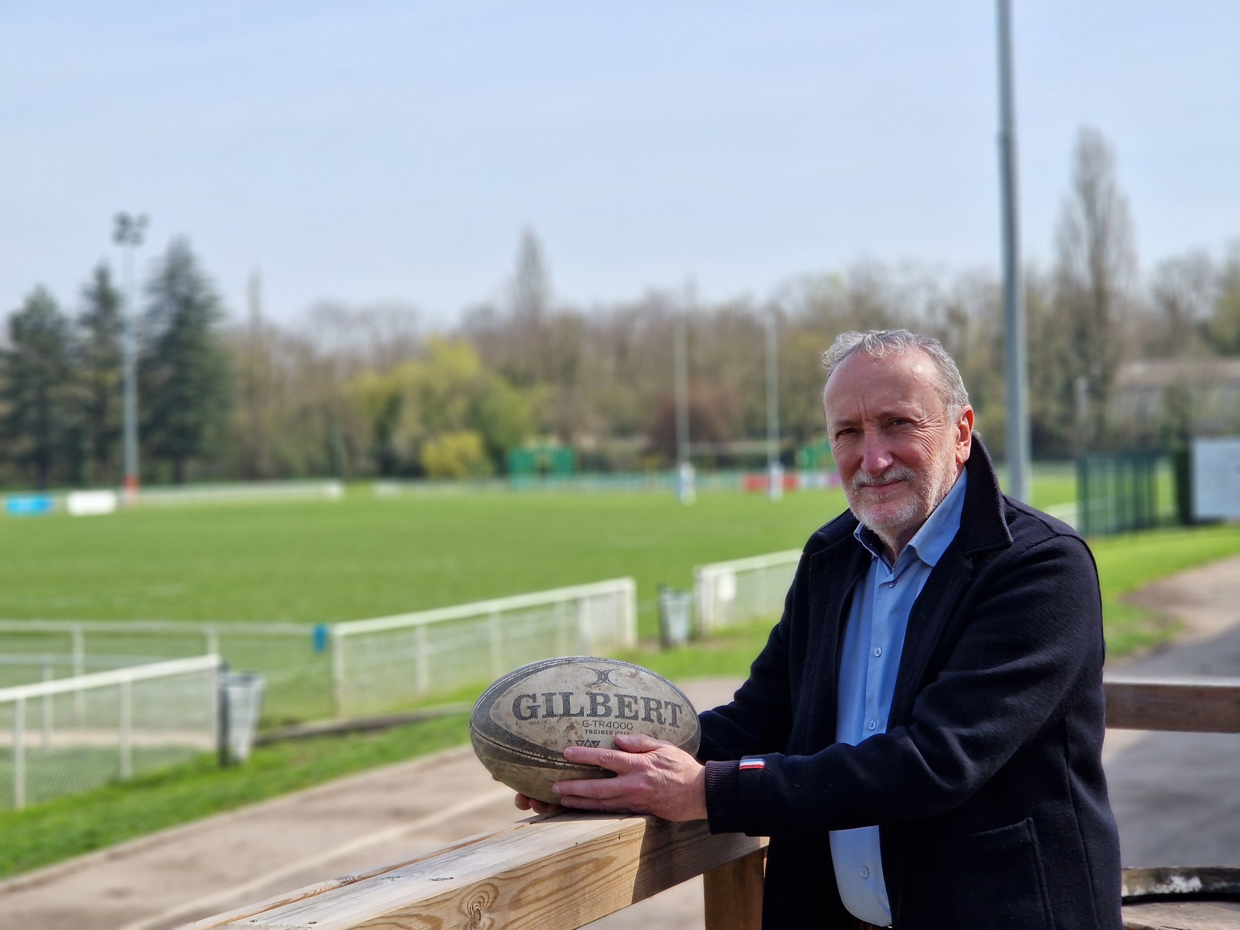 Ris-Orangis, le 21 mars. Éric Husson, président du club de rugby local, vient de prendre ses fonctions de député de la 9e circonscription de l'Essonne. LP/Emma Launé-Téreygeol
