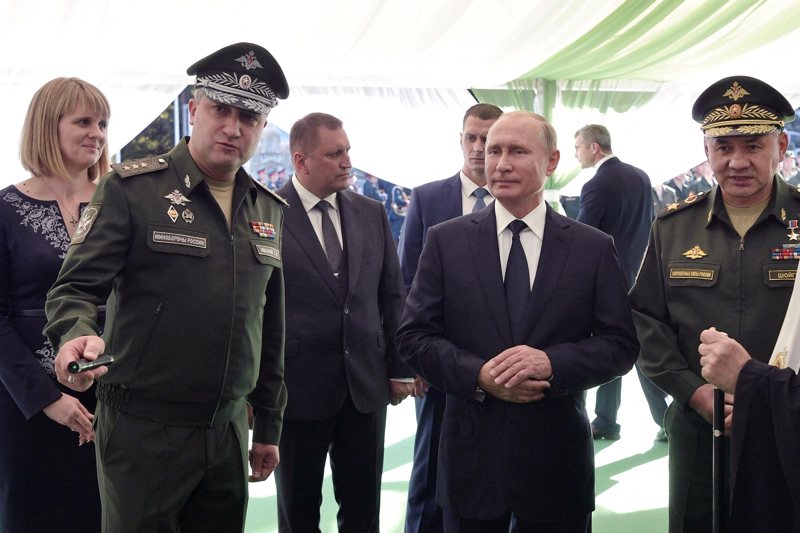 Timur Ivanov, à gauche sur la photo, a été arrêté pour corruption présumée. Alexey Nikolskiy/AFP/Pool.