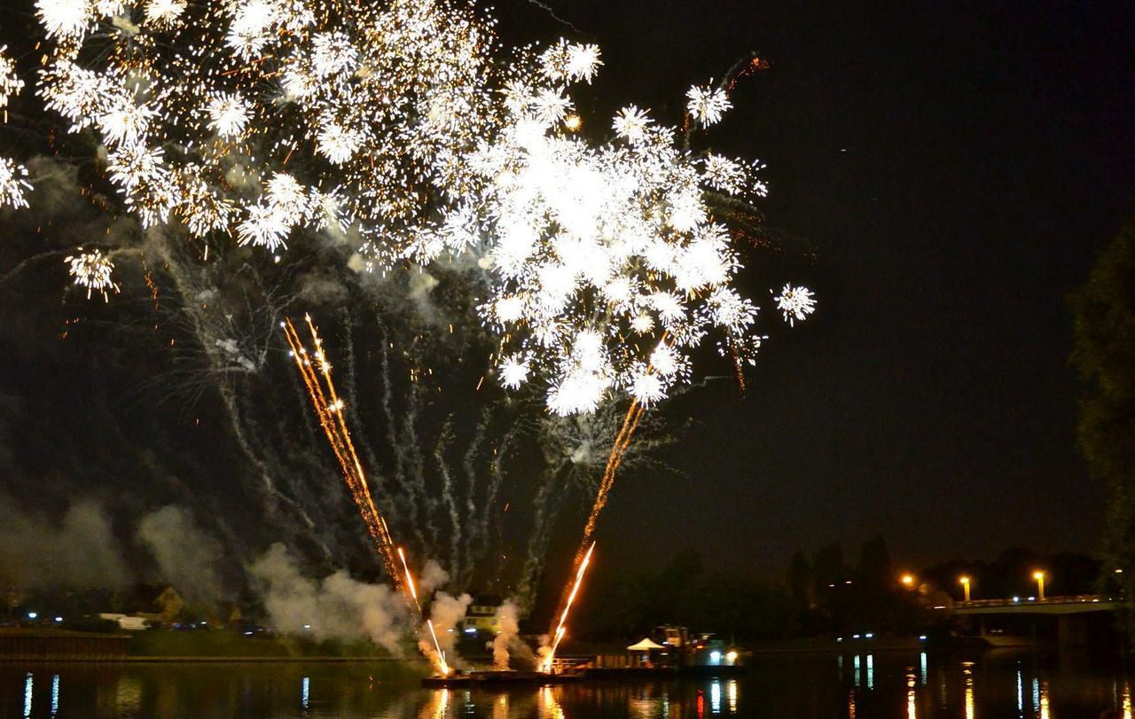 Feu D artifice Lac Du Bourget 14 Juillet Yvelines : le programme des festivités du 14-Juillet - Le Parisien