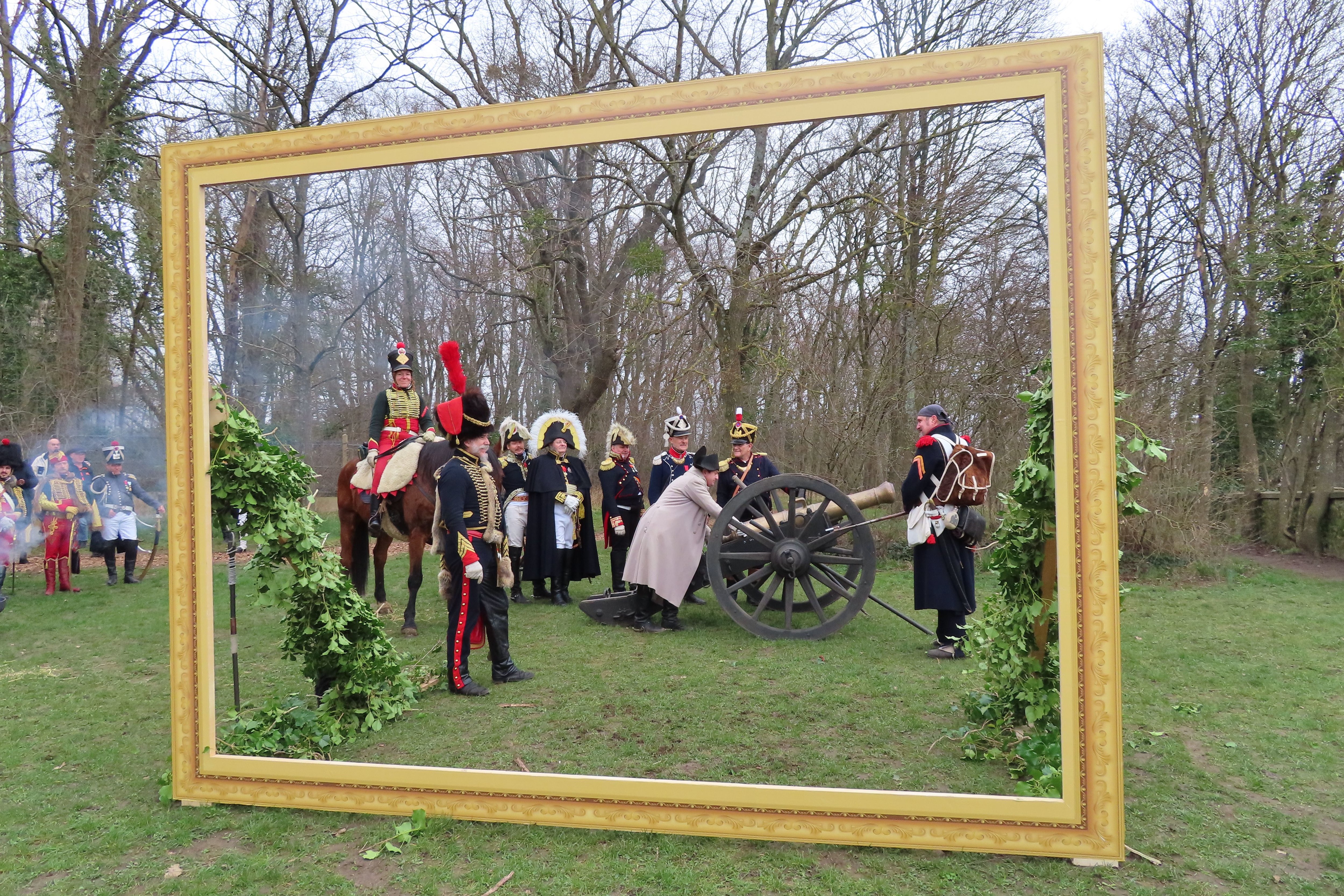 Montereau-Fault-Yonne (Seine-et-Marne), ce samedi. Au programme de ces festivités, la reconstitution du tableau d'Horace Vernet, «Napoléon à Montereau». LP/Guénaèle Calant