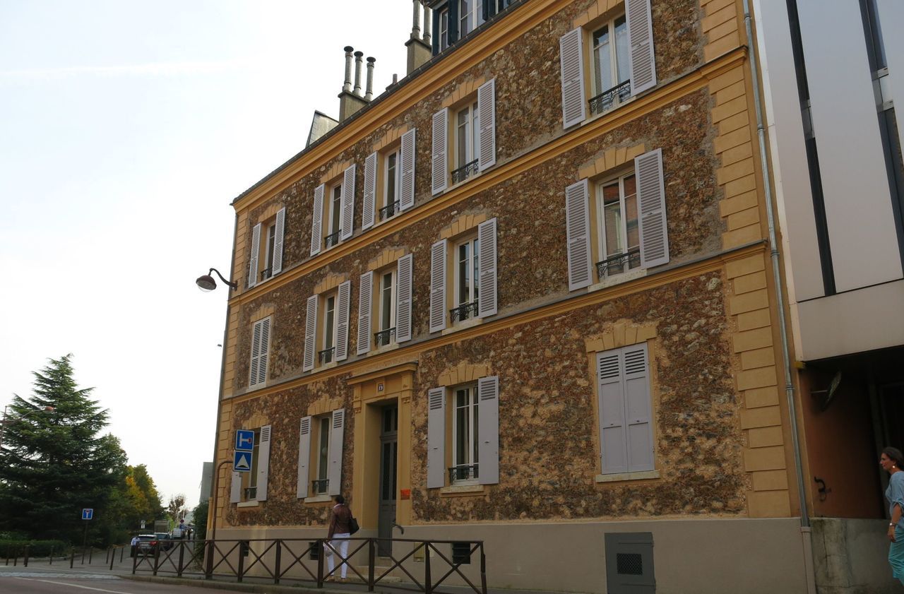 <b></b> Versailles. La maison dans laquelle la victime a vécu de 2004 à 2005. 