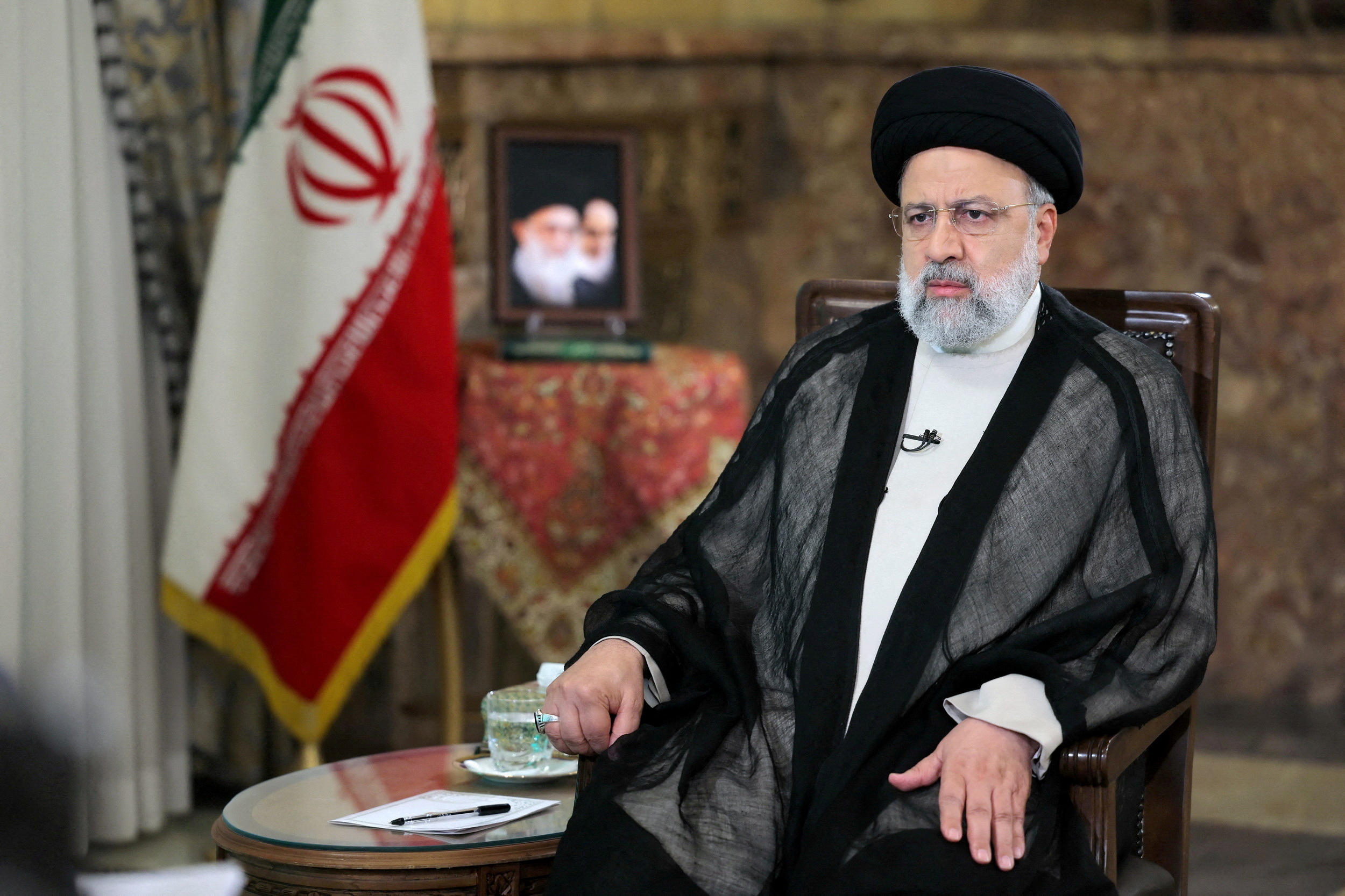 Ce dimanche soir, on est toujours sans nouvelle d'Ebrahim Raïssi, ici lors d'un entretien télévisé le 7 mai 2024. Reuters/Iran's Presidency/Wana