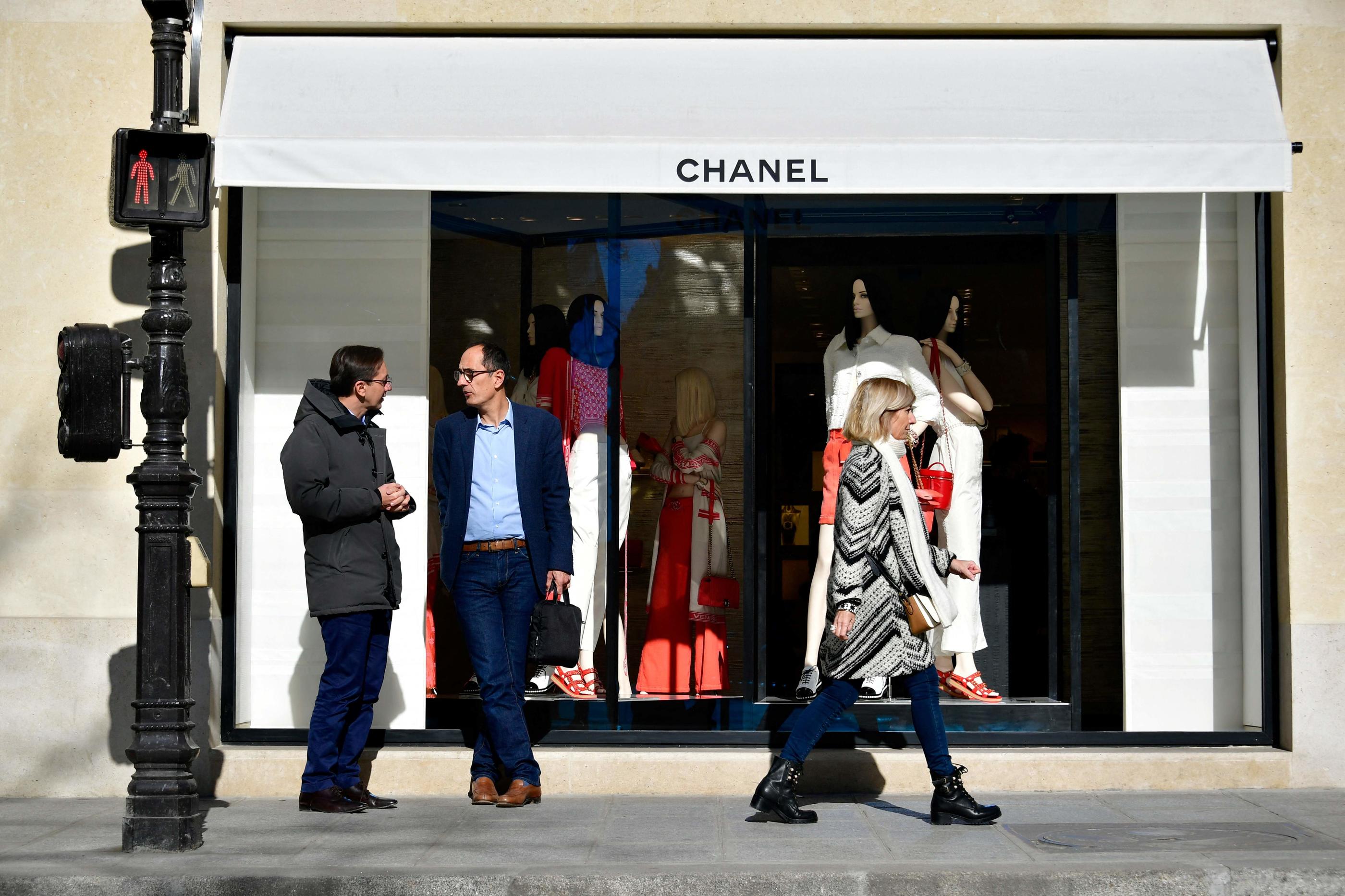 Le groupe de luxe Chanel a annoncé ce jeudi avoir réalisé un chiffre d'affaires de 16,05 milliards d'euros en 2022. Lionel BONAVENTURE / AFP)