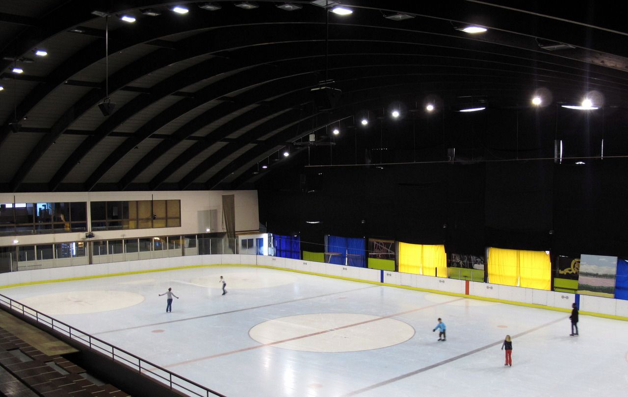 Après des mois de conflit avec les défenseurs de la patinoire, le conseil municipal de Colombes a finalement voté la fermeture de la patinoire olympique Philippe-Candeloro. (Archives) LP/M.P.