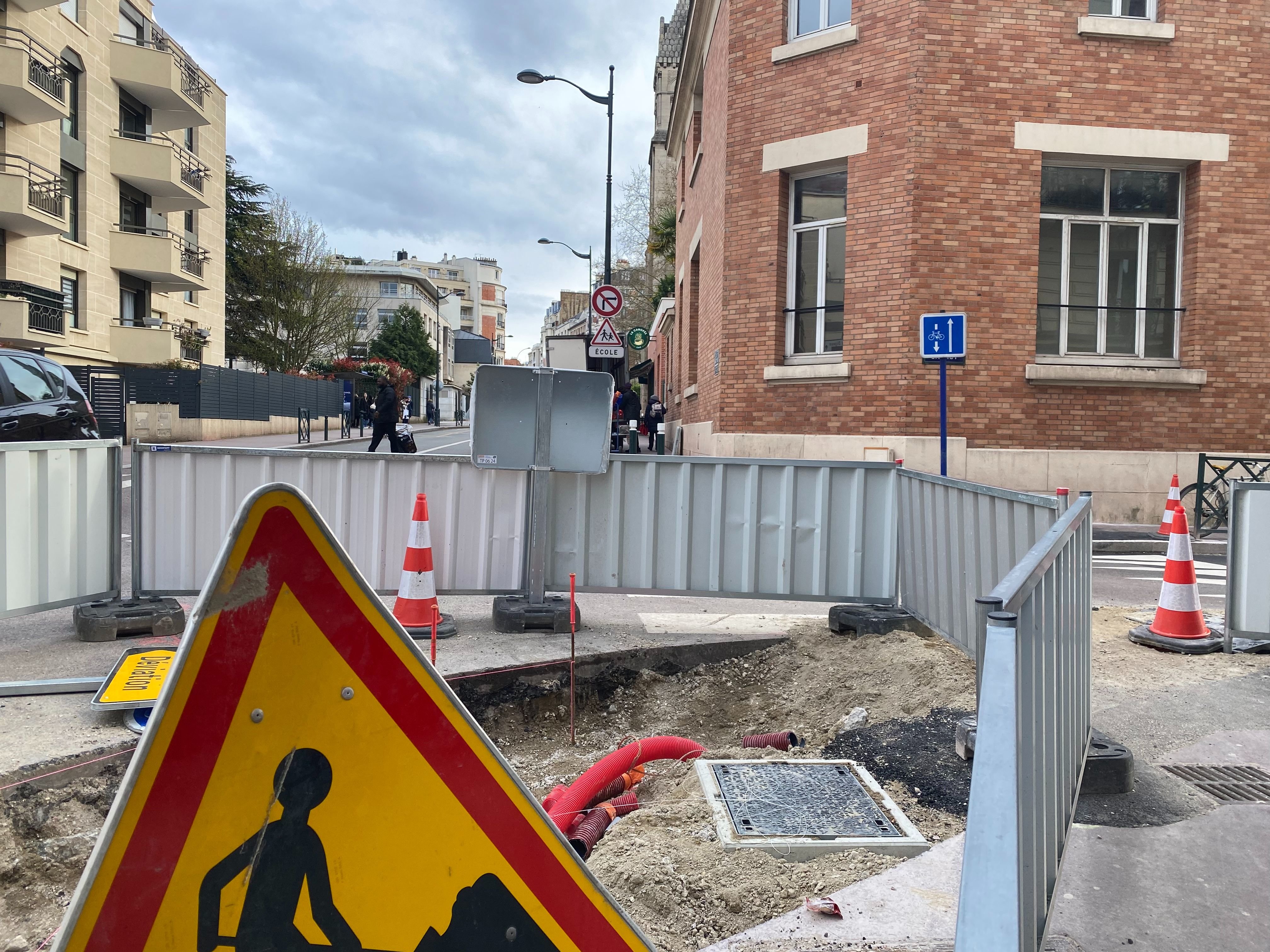 L'avenue du Général-de-Gaulle, à Saint-Mandé, est actuellement en chantier pour passer en sens unique. Le projet fait débat. LP/Domitille Robert