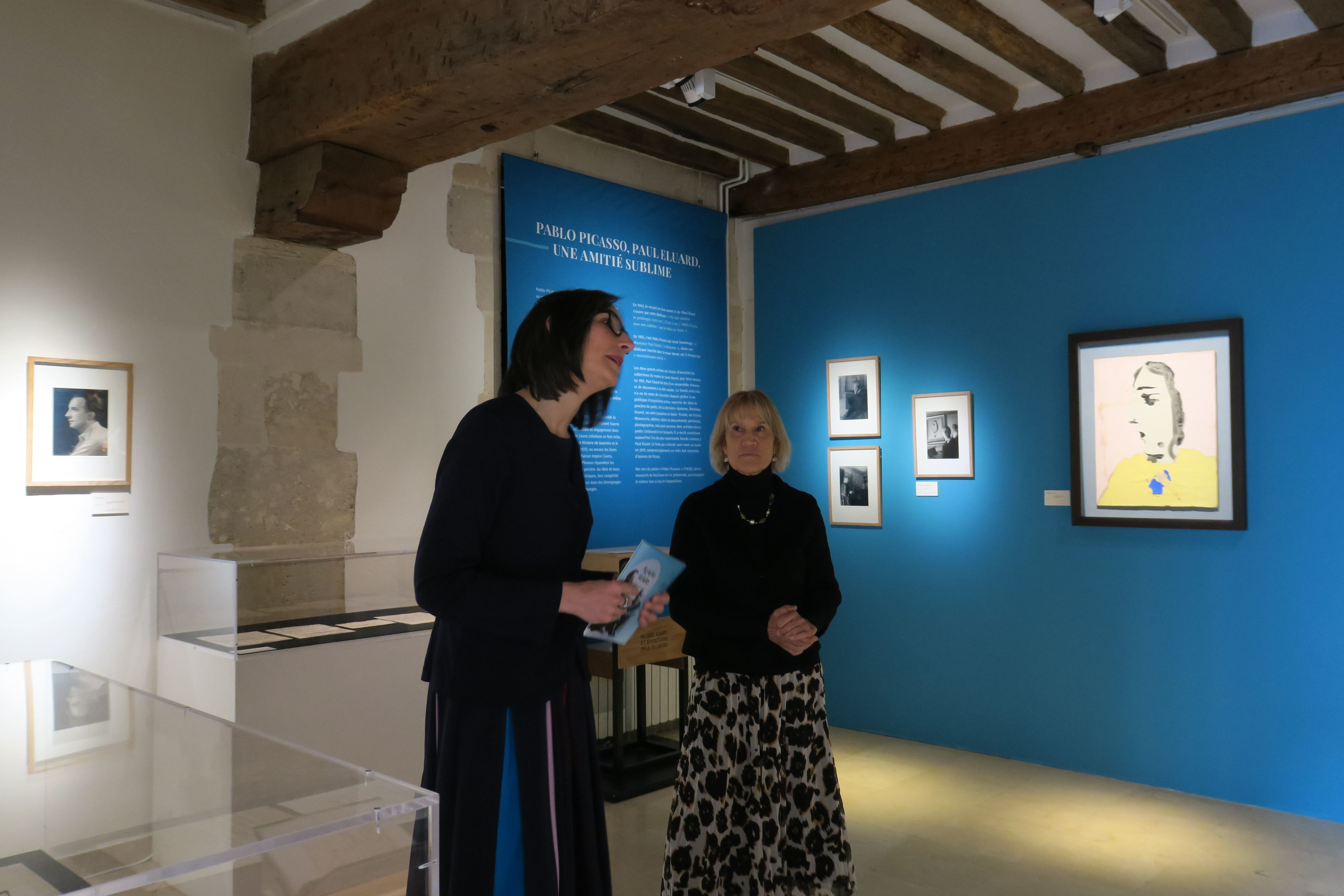 Saint-Denis, ce mercredi. L'exposition est présentée par Anne Yanover, directrice du musée (à gauche), et Malen Gual, conservatrice au musée Picasso de Barcelone. LP/ C.G.