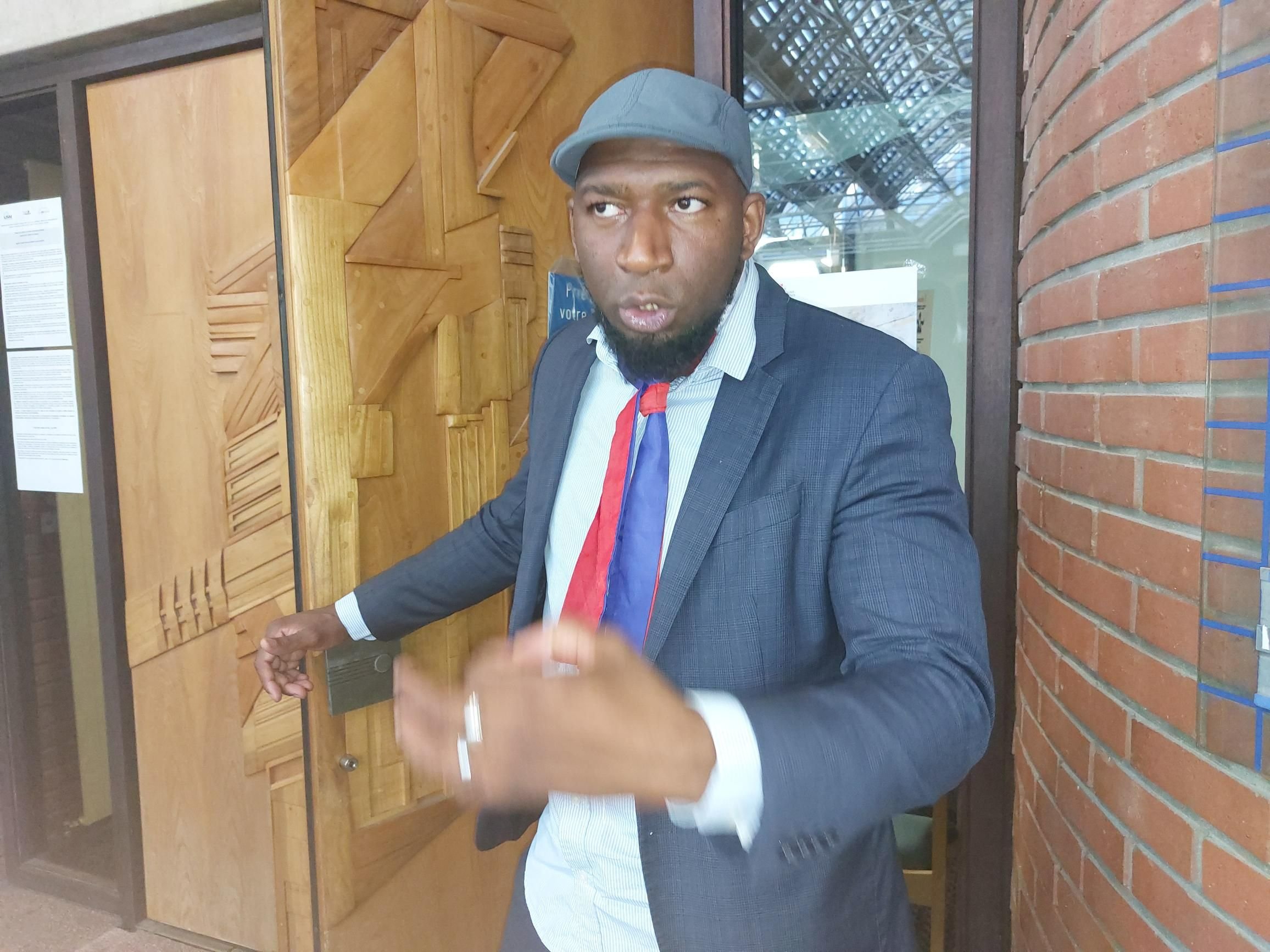 Tribunal de Bobigny, jeudi 14 septembre. Hadama Traoré, militant associatif d'Aulnay-sous-Bois, se se défendait d'avoir violenté cinq policiers municipaux. LP/N.R.
