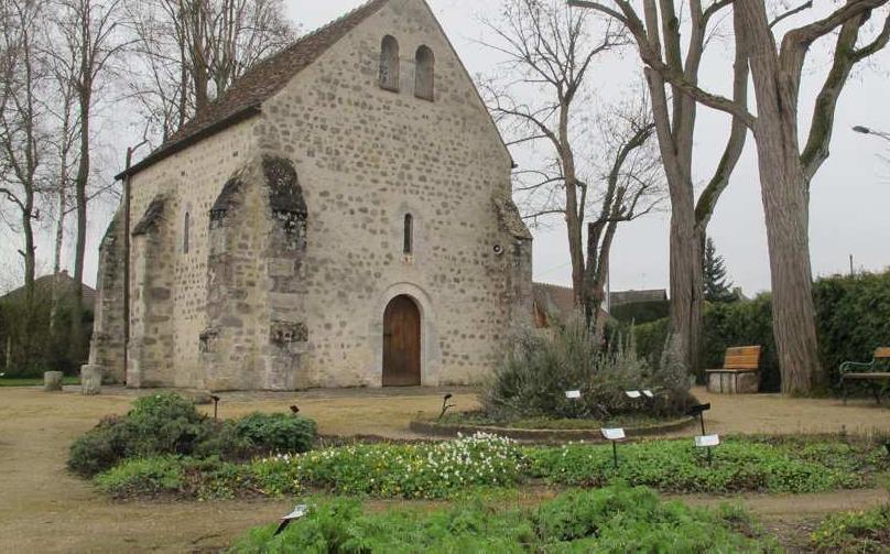 La chapelle Saint-Blaise-des-Simples, à Milly-la-Forêt, fait partie des projets retenus par le Loto du patrimoine. Pour être rénové, le monument a besoin de 350 000 euros, voire 400 000 euros. LP/Cécile Chevallier