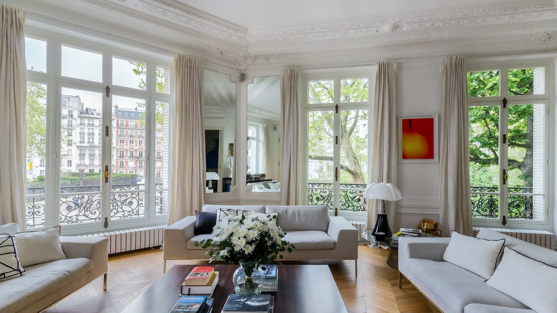 Paris (XVIIe). Cet appartement est situé rue Alphonse-de-Neuville, à deux pas du boulevard Pereire. Photo Isabelle Teillard d'Eyry- Conteu
