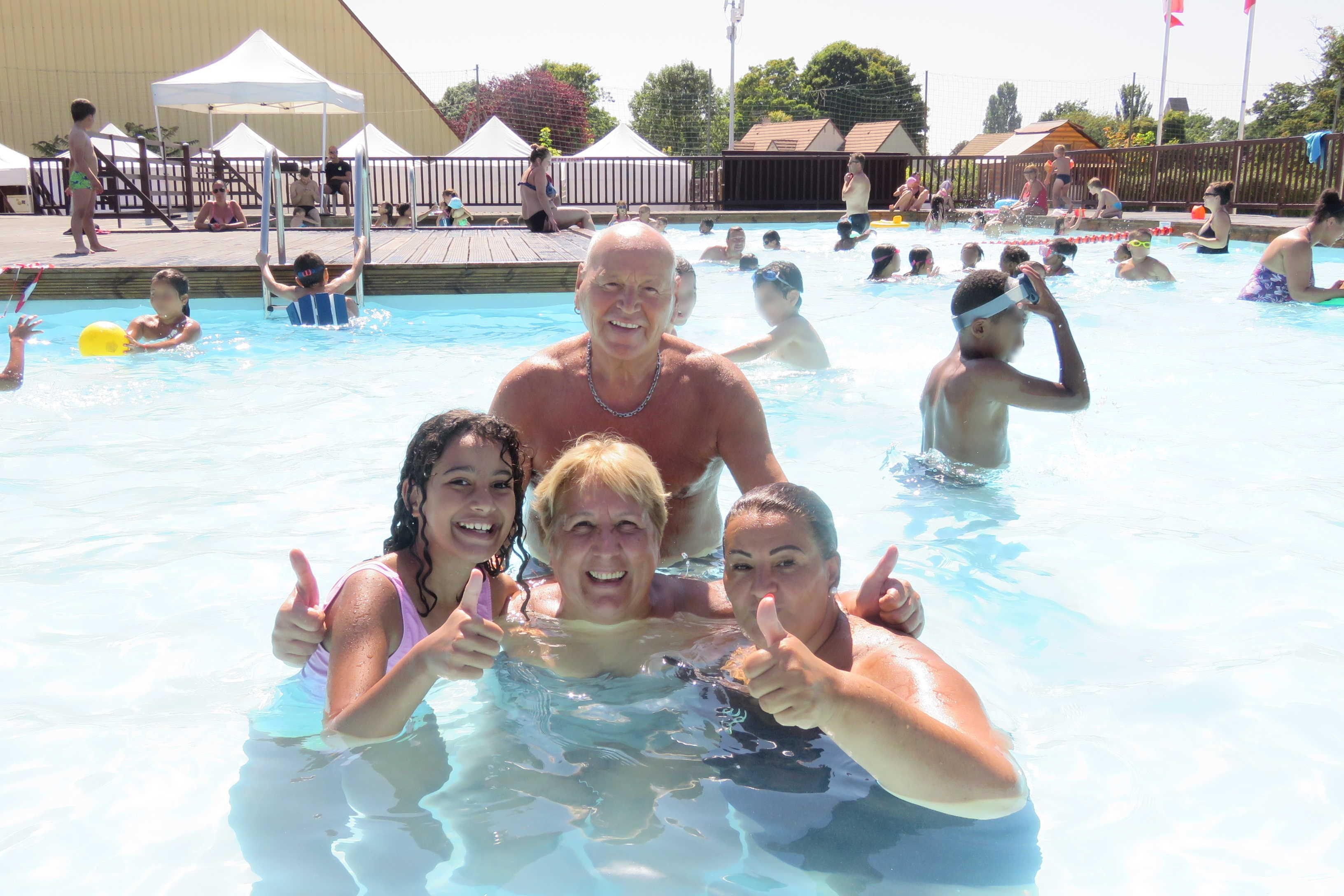 Wissous, samedi 14 août 2021. Si la piscine n'est pas de taille olympique, elle permet de passer de bons moments rafraîchissants en famille. LP/Nolwenn Cosson