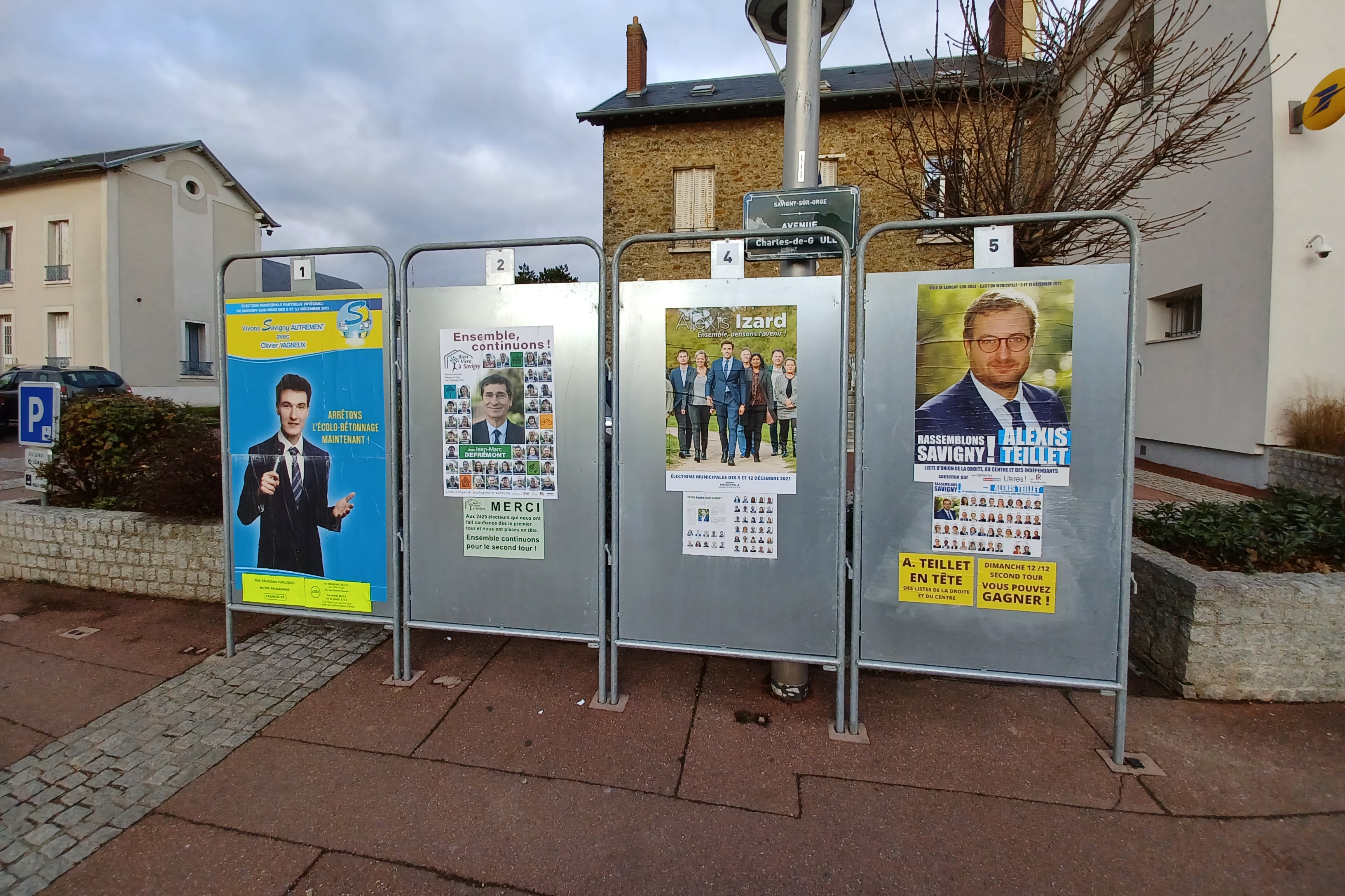 Savigny-sur-Orge, le 8 décembre 2021. Le second tour de l'élection municipale partielle se tient dimanche 12 décembre. Quatre listes sont en lice. LP/Cécile Chevallier