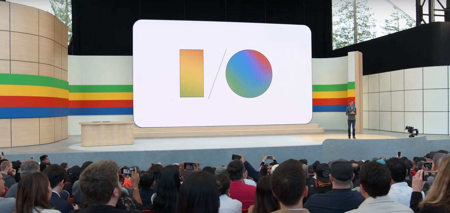 Le patron de Google, Sundar Pichai, sur scène pendant la Google I/O 2024.