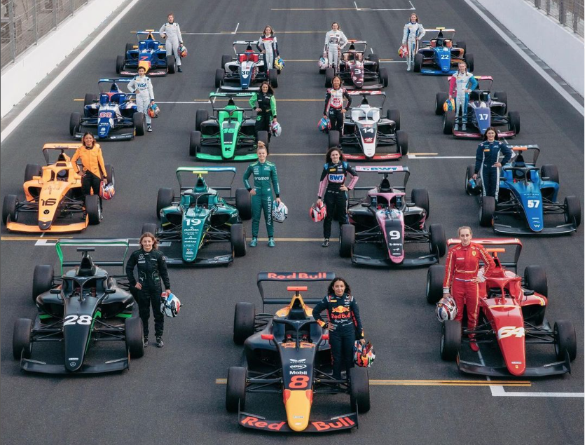 Les 15 femmes qui participent à la saison 2024 de la F1 Academy sont sur la grille de départ. Instagram/Susie Wolff