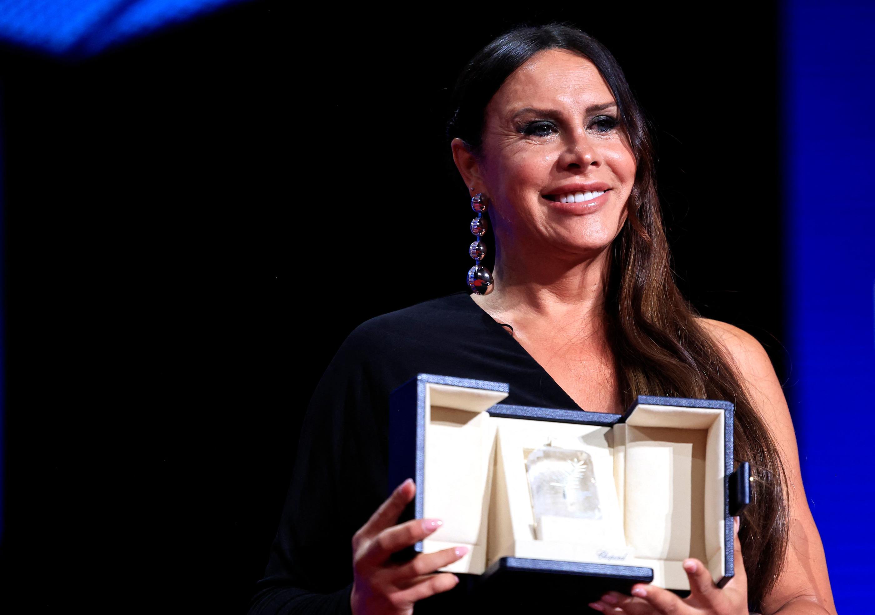 Quatre comédiennes à l'affiche du film « Emilia Perez », dont Karla Sofia Gascon (ici lors de la cérémonie de clôture), ont reçu le prix d'interprétation féminine au Festival de Cannes 2024. AFP/Valery HACHE