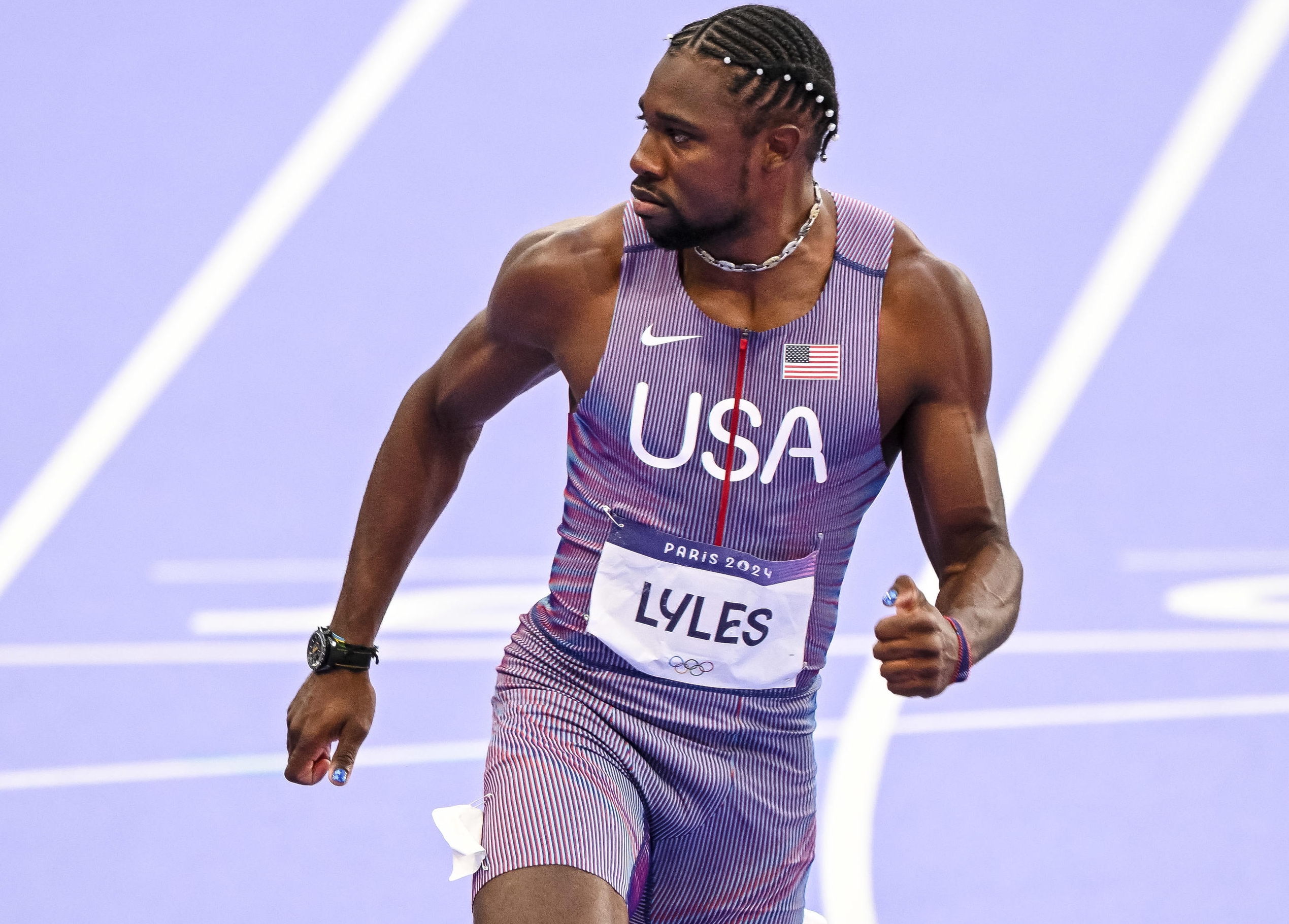 Noah Lyles aime cultiver sa rivalité avec les joueurs des grandes ligues américaines, NFL et NBA en tête. DeFodi Images/Icon Sport