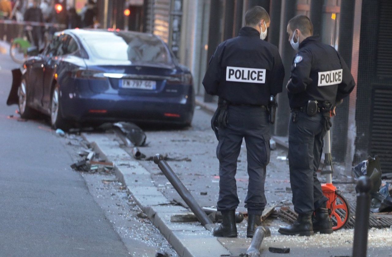 Accident Grave Dans Le XVe à Paris : Deux Pistes étudiées - Le Parisien