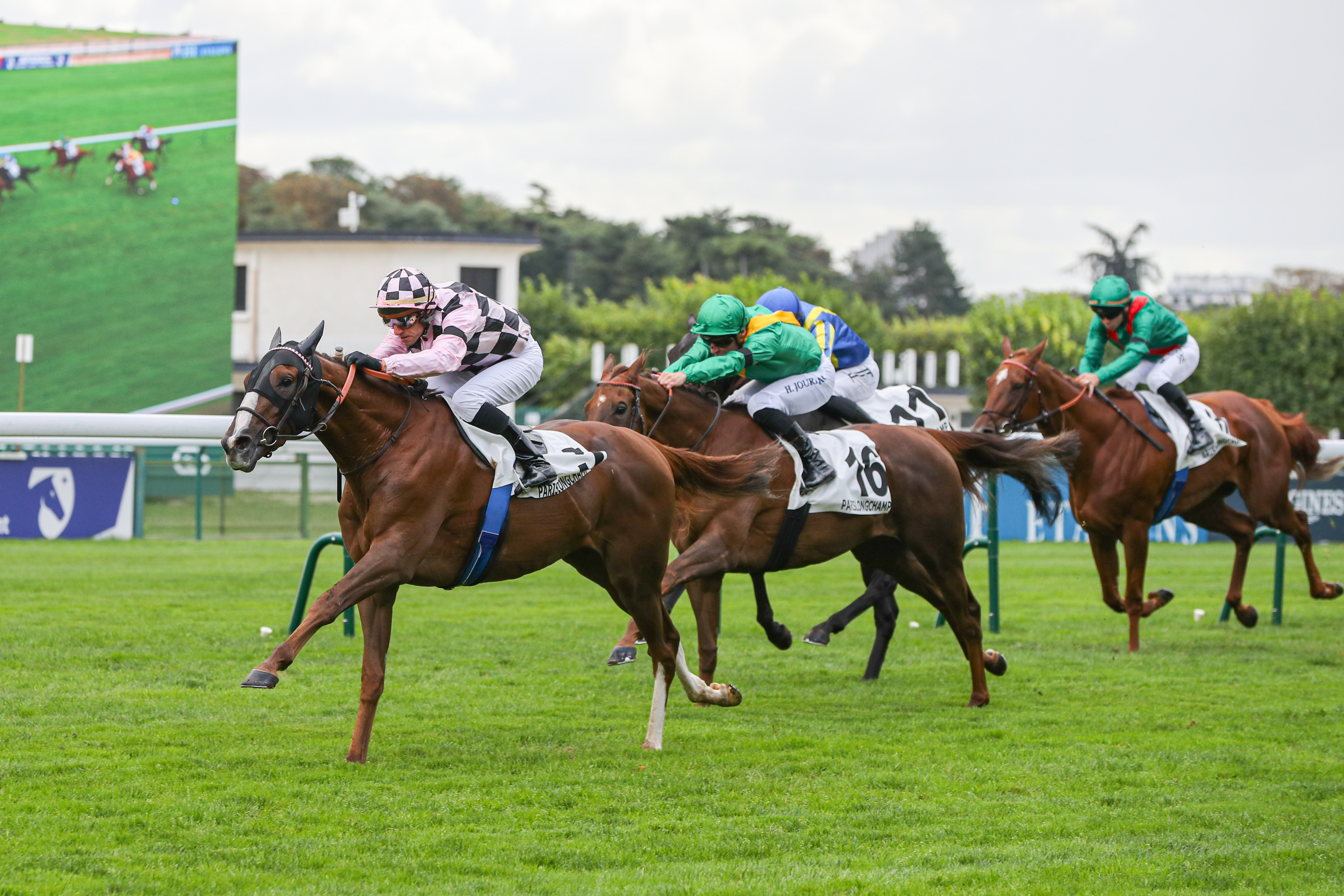 ParisLongchamp (XVIe), jeudi 12 septembre. New Look domine facilement ses adversaires. (Scoopdyga)