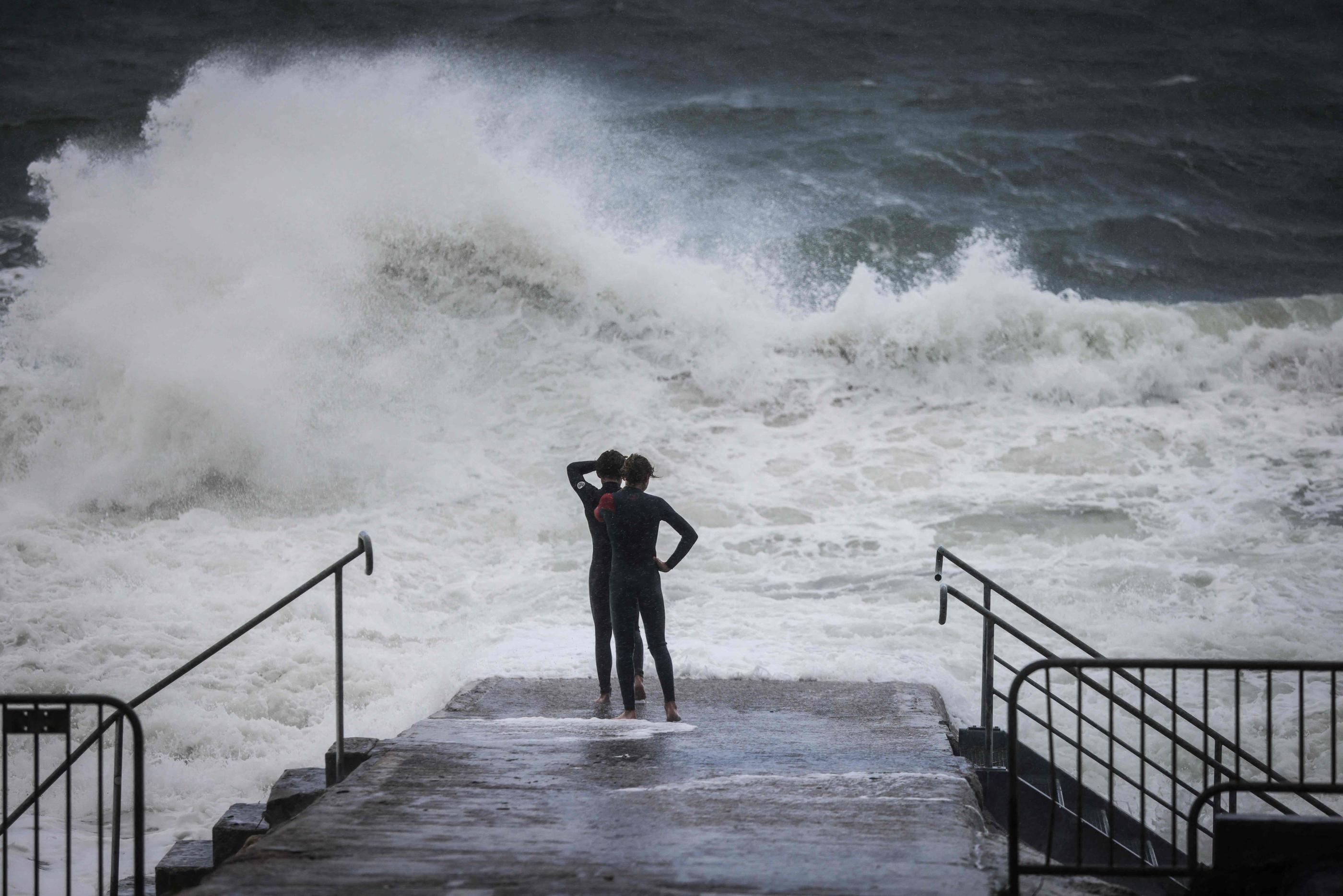 De fortes vagues, jusqu’à 5-6 mètres localement, sont attendues sur le littoral de la Bretagne aux Charentes-Maritimes ce samedi. AFP/Thibaut Moritz