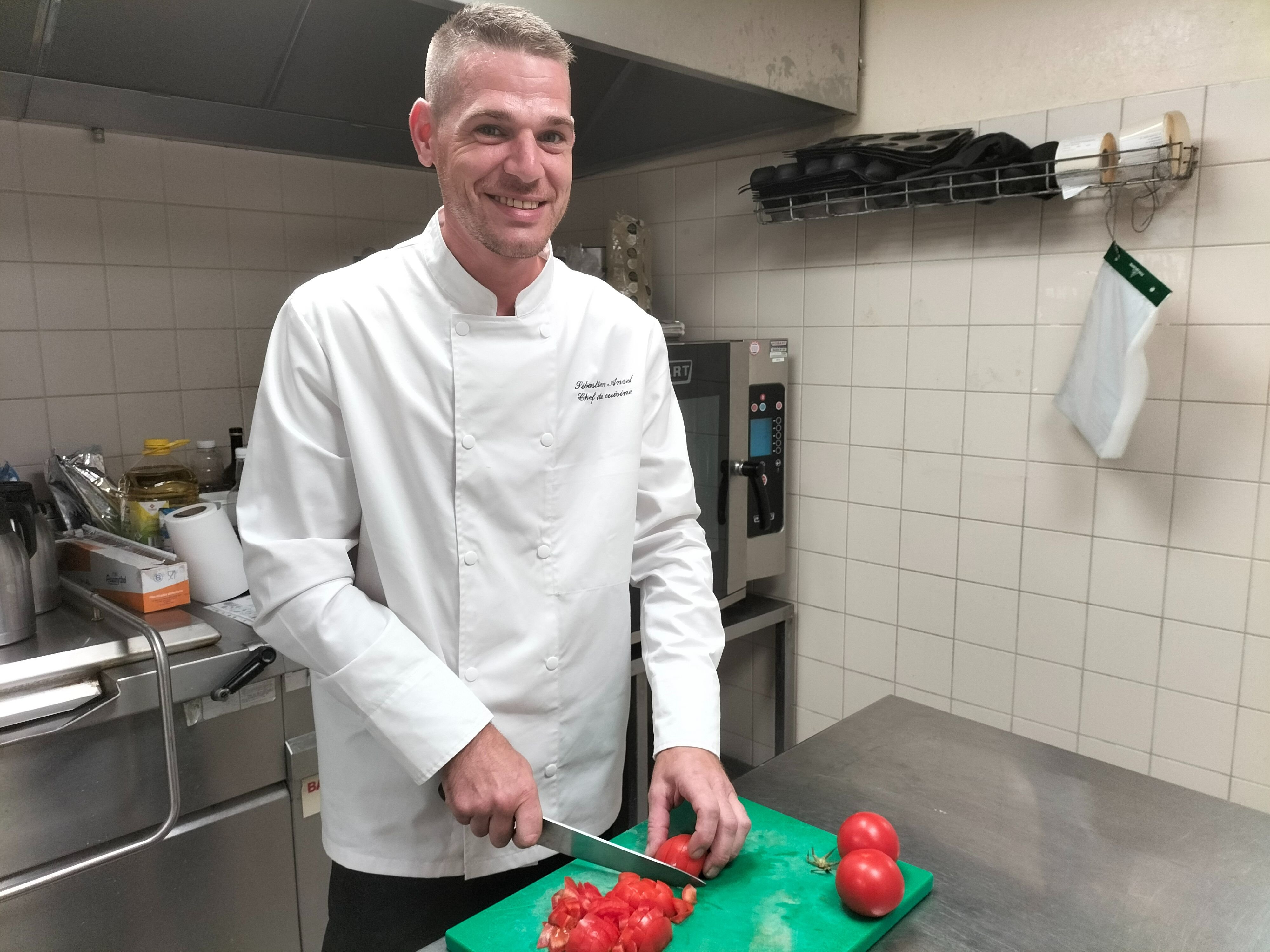 Songeons (Oise), samedi 13 août 2022. Le chef Sébastien Ansel, natif de Beauvais, a fièrement représenté la cuisine du département dans ce concours culinaire télévisé.