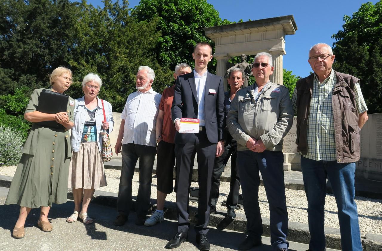 <b></b> Montgeron, ce lundi 7 mai 2018. Les opposants au projet de déplacement du monument aux morts profiteront des commémorations du 8 mai pour afficher leur mécontentement.