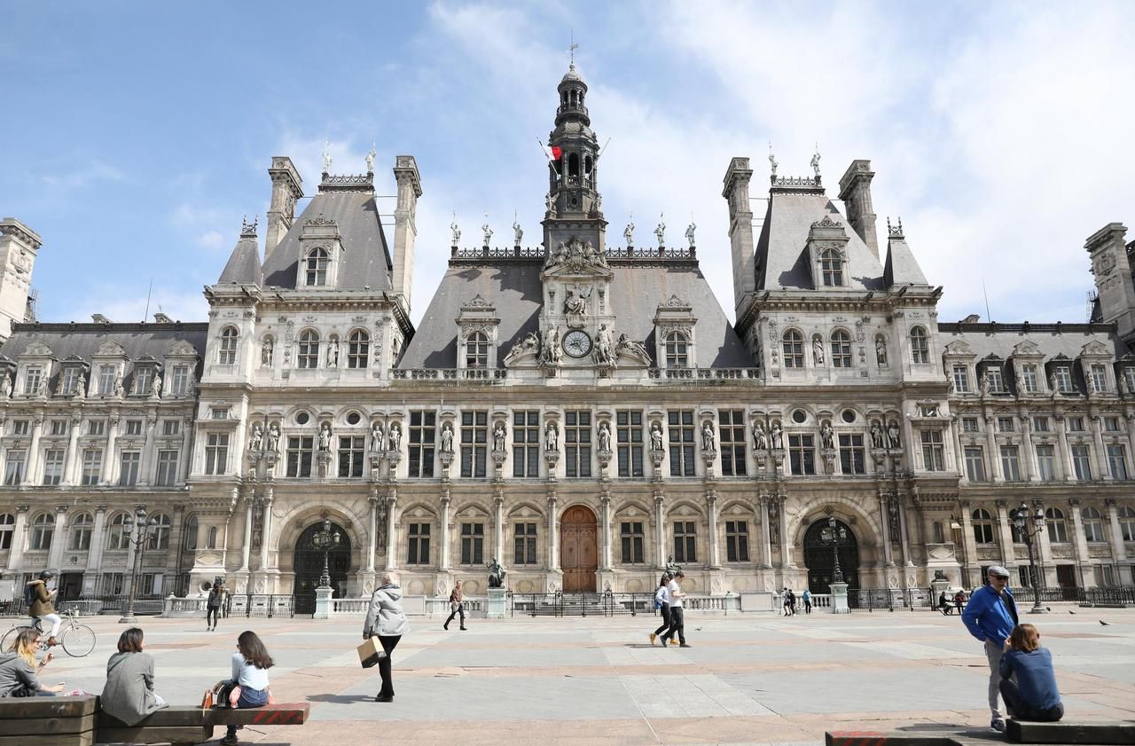 Les agents municipaux parisiens vont-ils devoir travailler 8 jours de plus par an ?