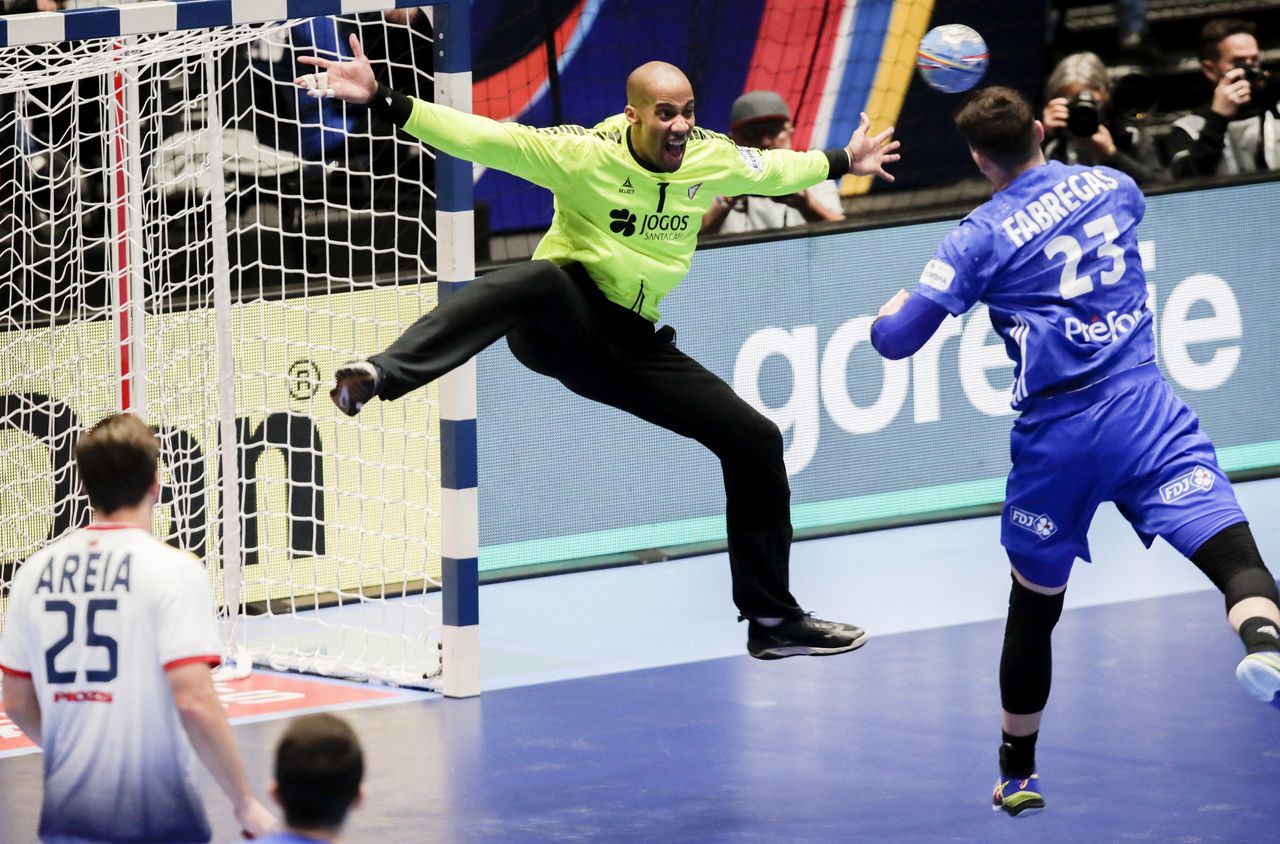 European Handball to pay tribute to Cuban goalkeeper Alfredo Quintana -  Prensa Latina