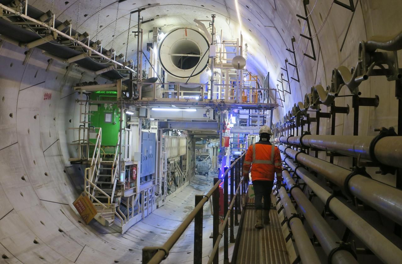 -A 30 mètres sous terre, le tunnelier Allison creuse le prolongement de la ligne 14