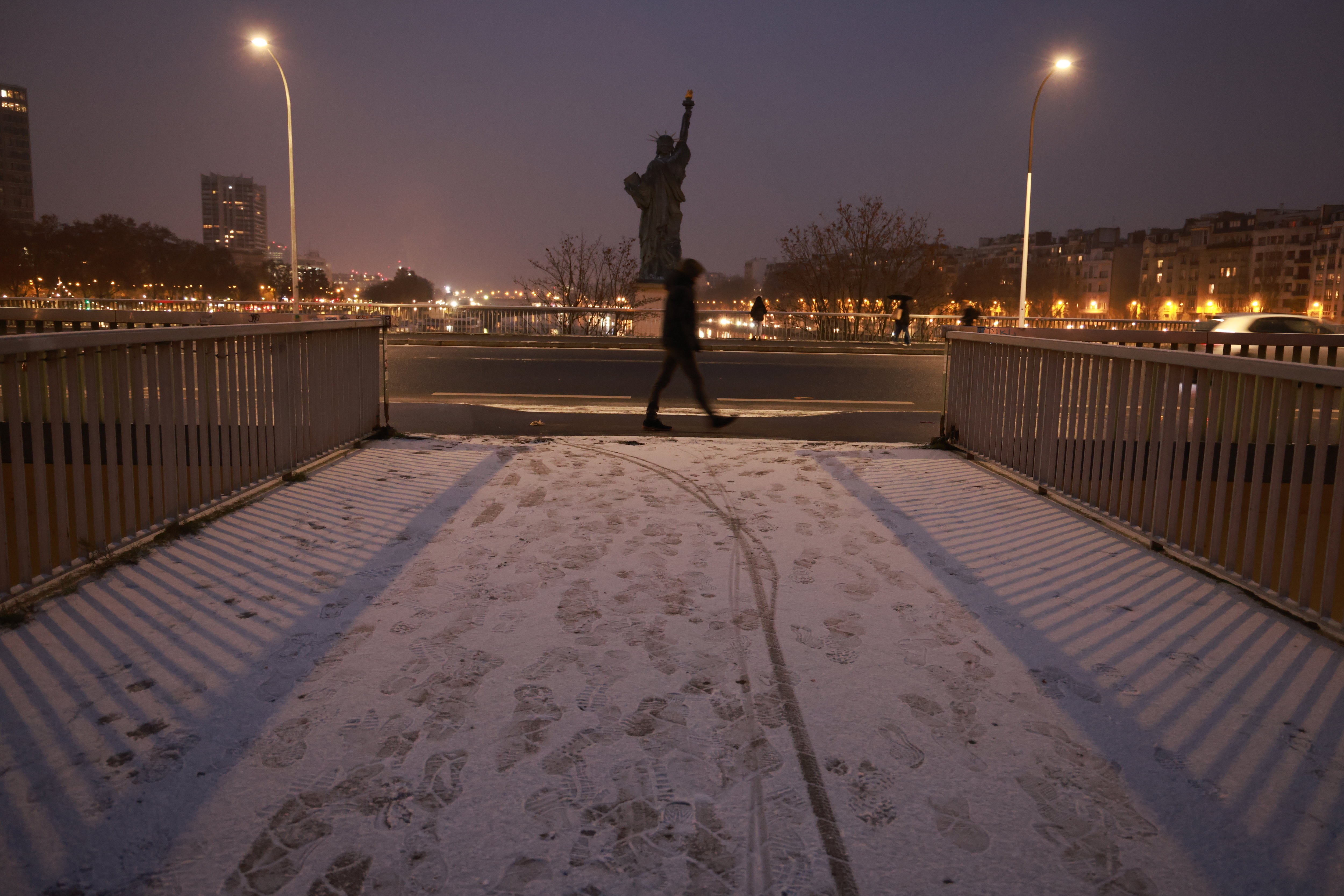 Quelques flocons sont tombés à Paris mercredi, mais l'alerte est levée pour ce jeudi dans la capitale. LP/Ph. Lavieille