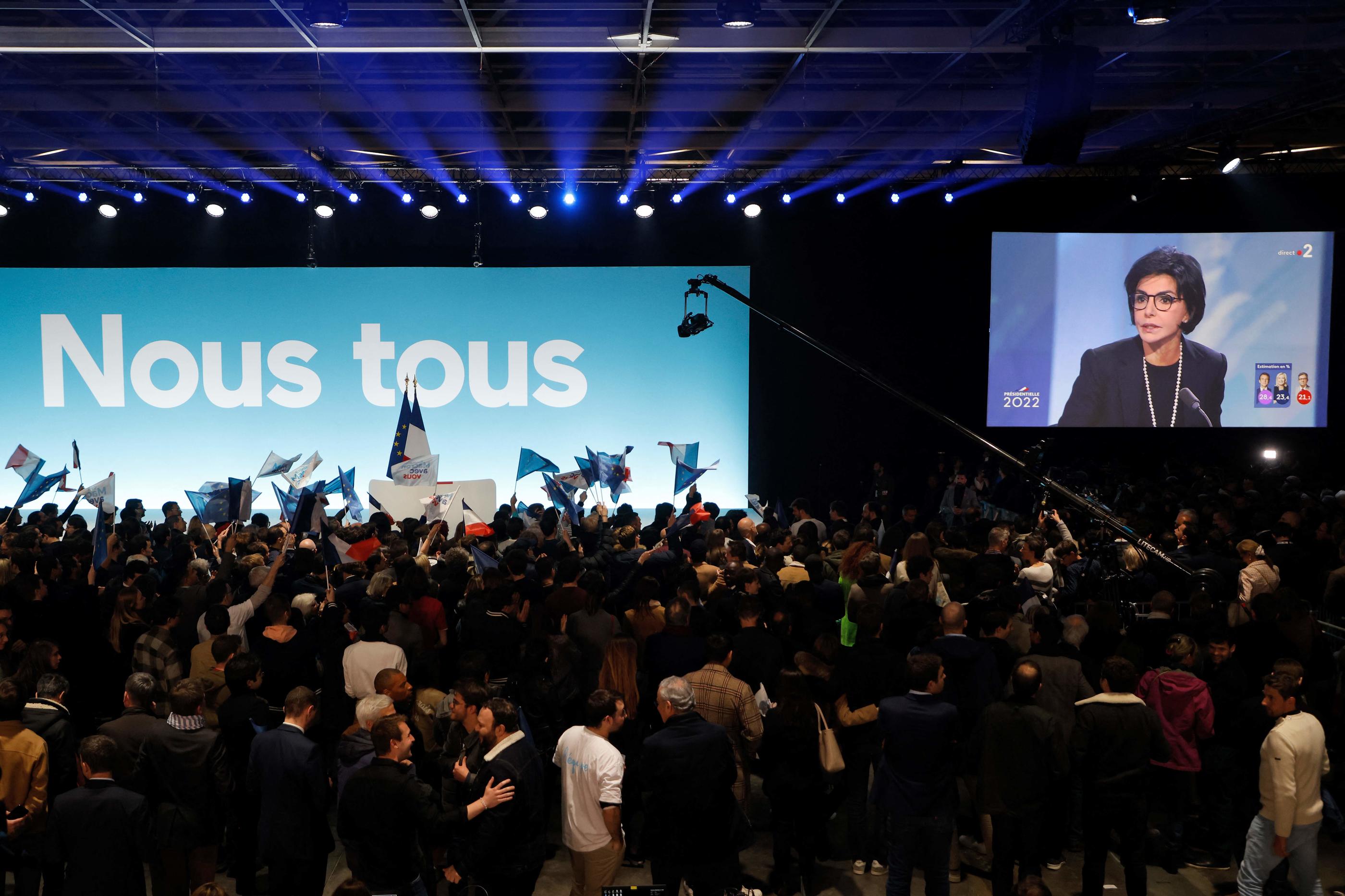 Paris ce dimanche. Rachida Dati attend désormais, avec les LR, les législatives pour tenter de redresser la barre et oublier l'échec de ce premier tour de la présidentielle. Ludovic MARIN / AFP