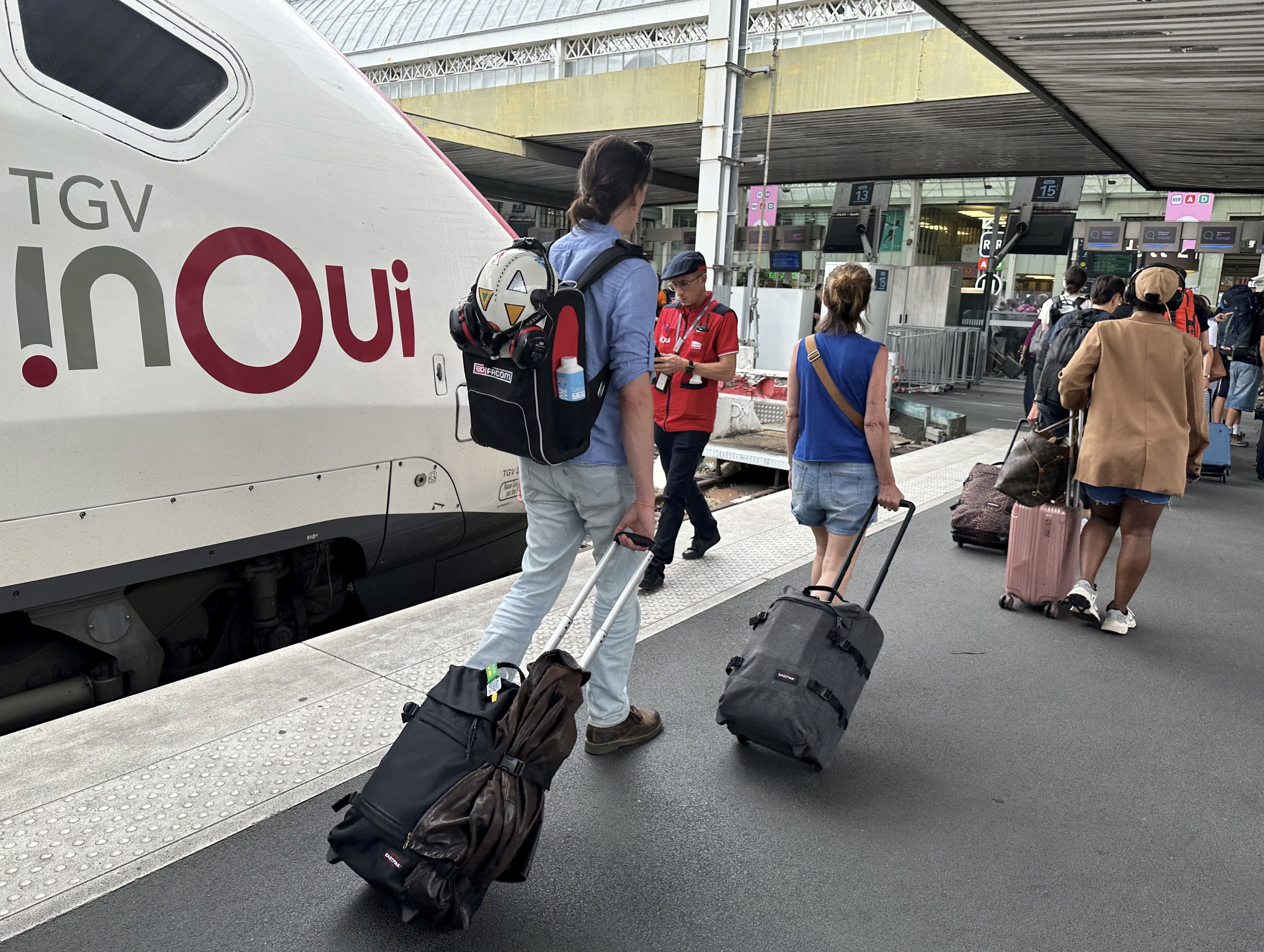 D’après l’Agence nationale pour les Chèques-Vacances, 45 % des voyageurs qui achètent un billet avec ce moyen de paiement le font avec un titre papier (Illustration). LP/Delphine Goldsztejn