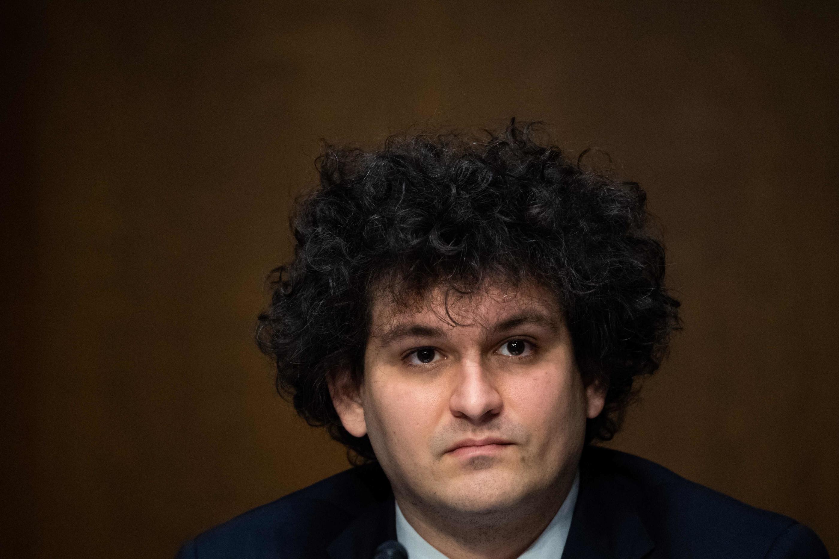Samuel Bankman-Fried lors d'une audition au Sénat américain en février 2022 (SAUL LOEB / AFP)