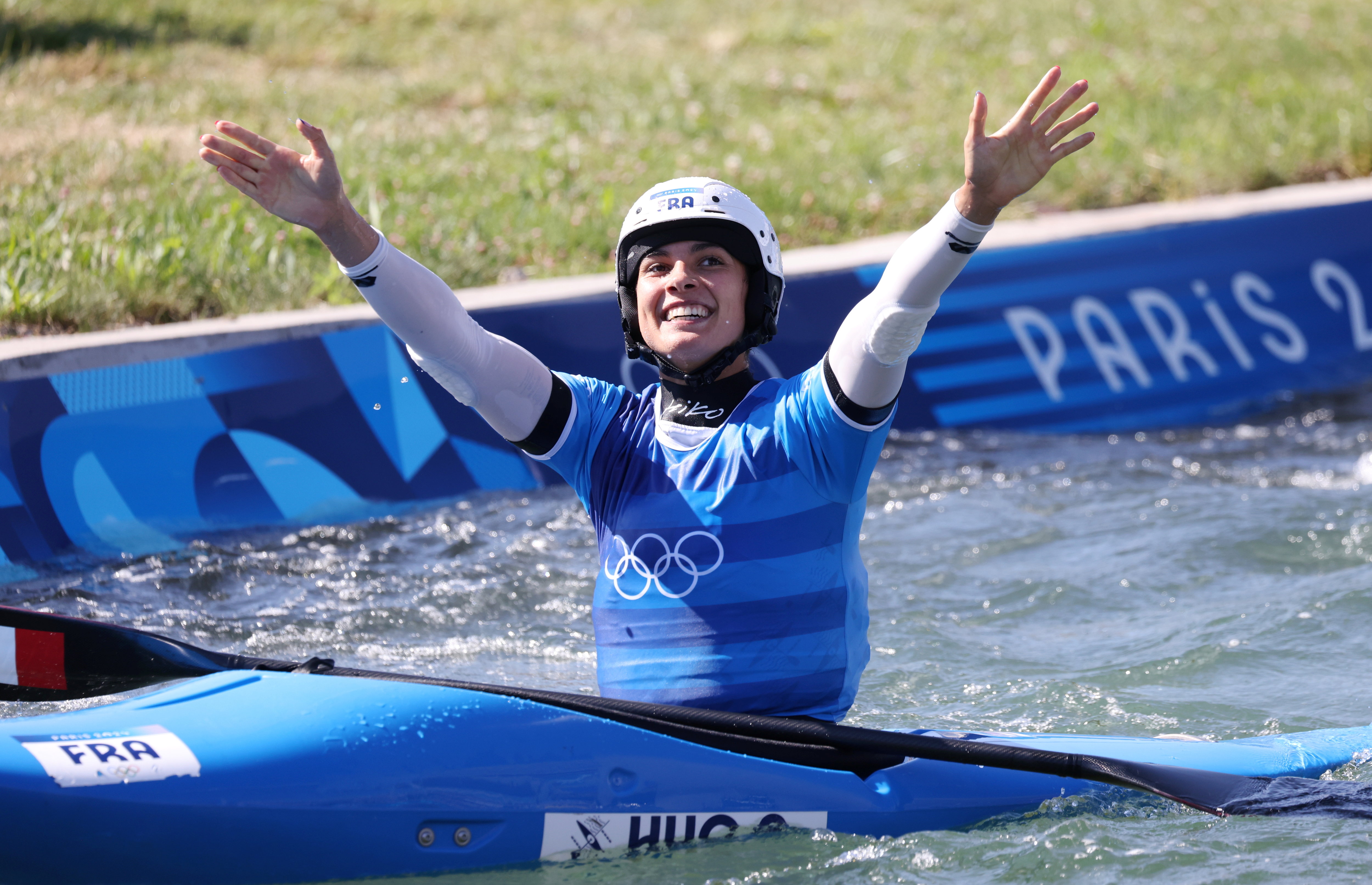 Stade nautique de Vaires-sur-Marnes, lundi 5 août. La Française Angèle Hug décroche la première médaille française en kayak cross.
LP/Jean-Baptiste Quentin