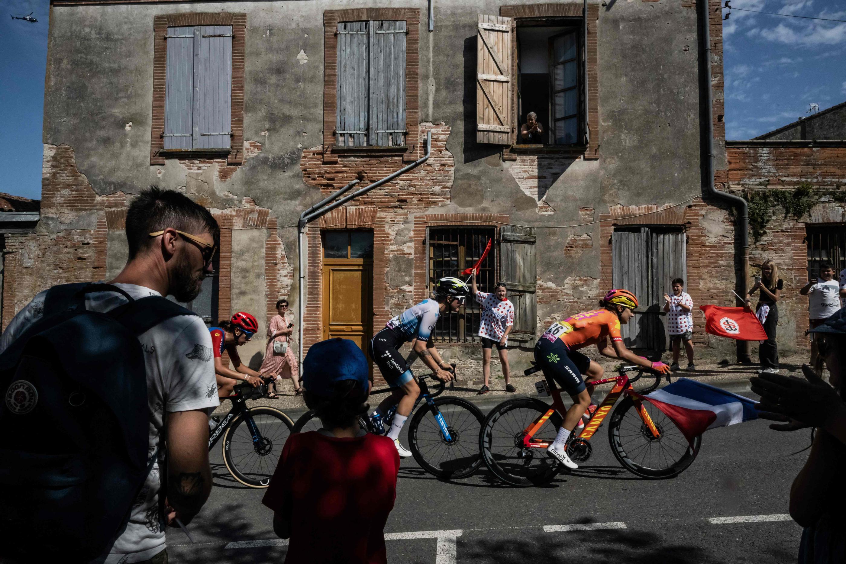 Preuve de l'engouement populaire, 4,7 millions de téléspectateurs ont suivi l'étape du Tourmalet sur France 2 samedi. AFP/Jeff Pachoud