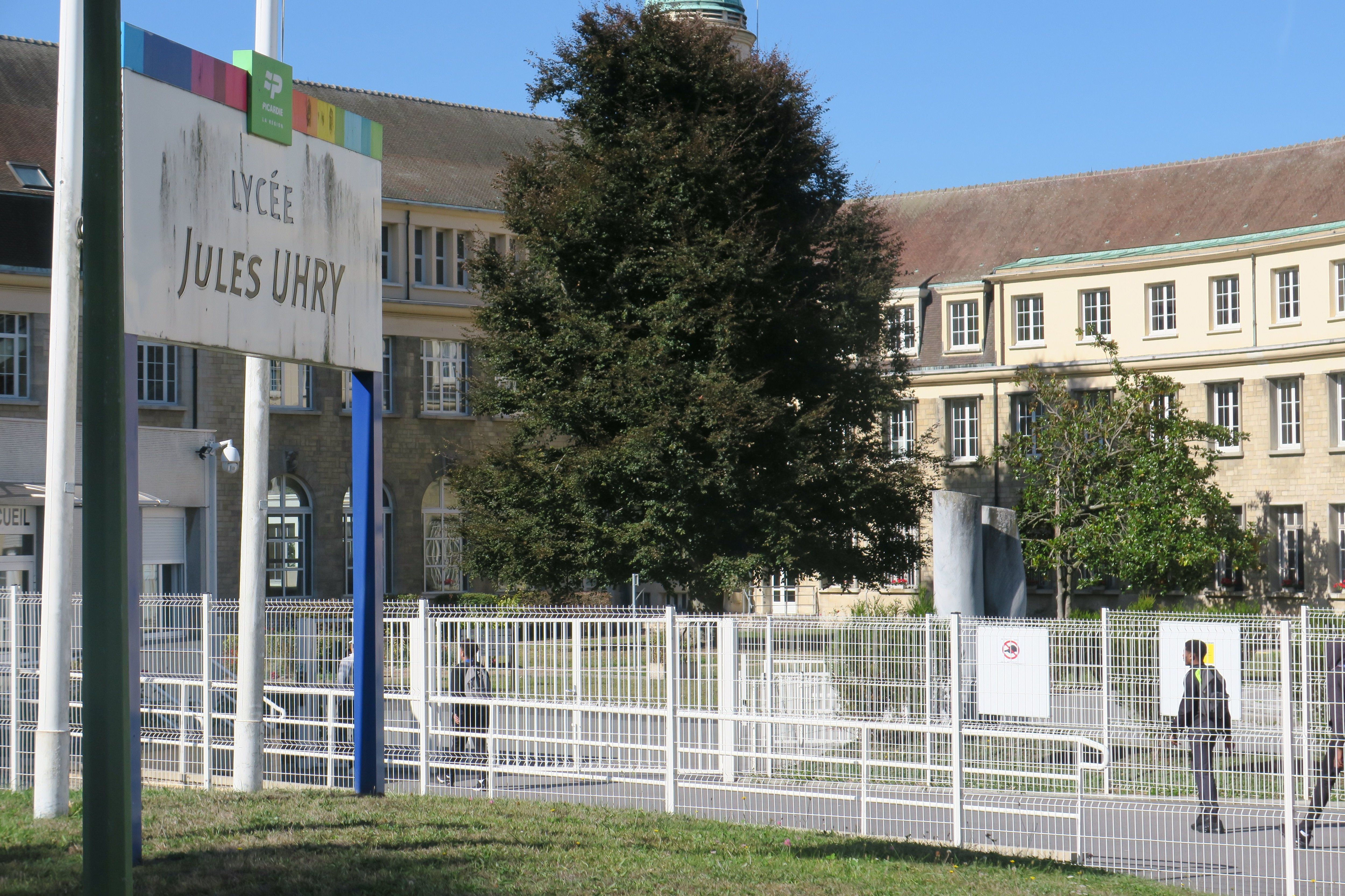 En un an, c’est un peu plus de 400 000 euros qui vont disparaître des lignes de comptes du lycée Jules-Uhry de Creil, pour un budget annuel désormais fixé autour de 656 000 euros (photo d'archives). LP/S.G