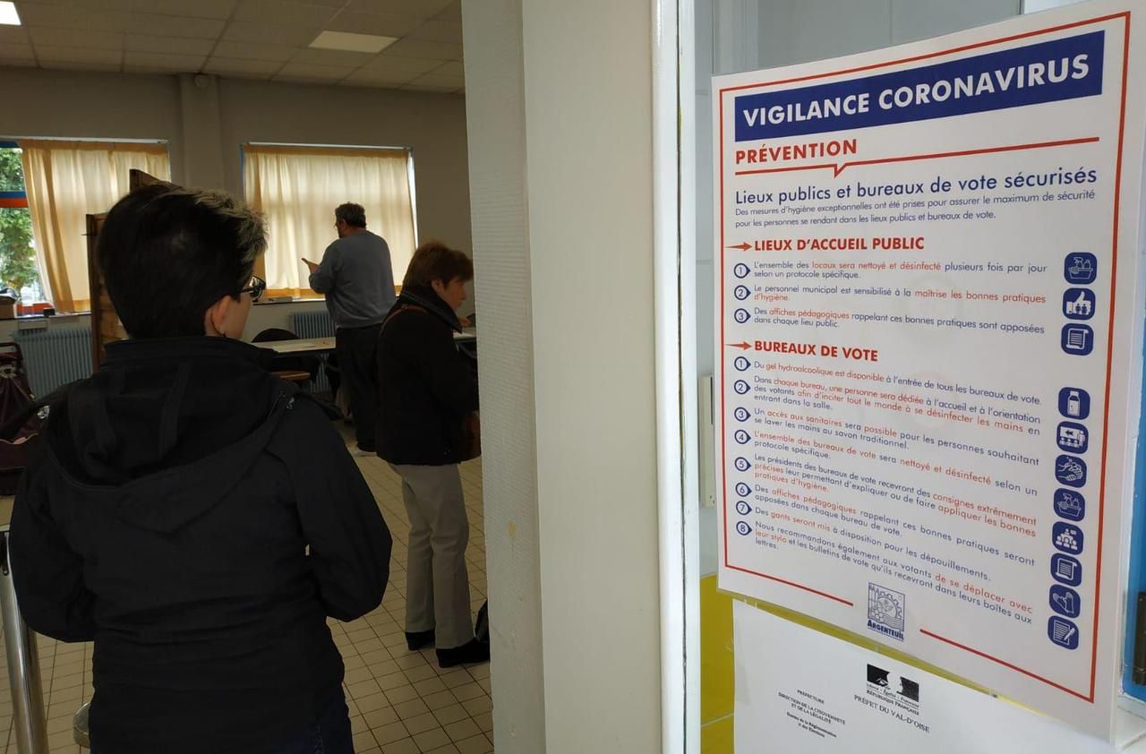 <b></b> Argenteuil, ce dimanche. Les élections municipales se déroulent dans des conditions particulières, avec les mesures de précautions liées au coronavirus.